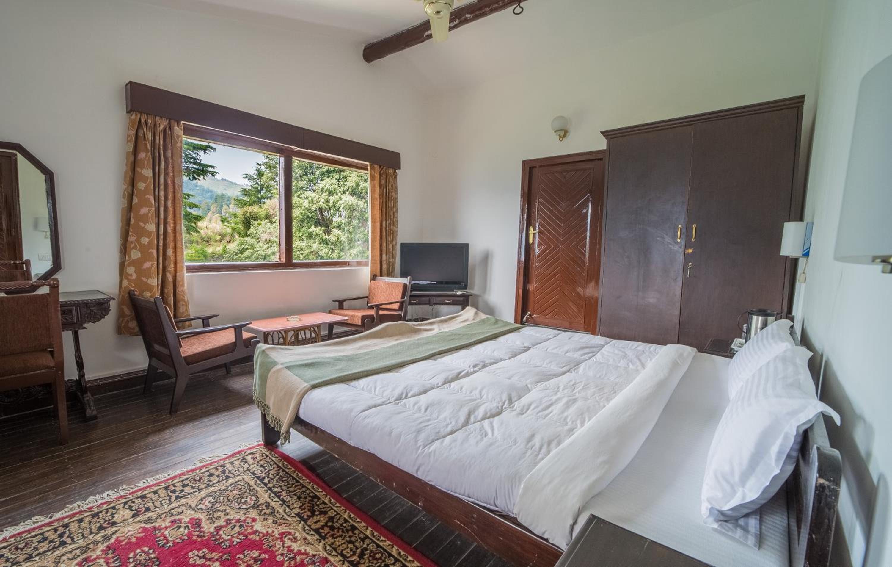 Cedar Lodge By Aahma