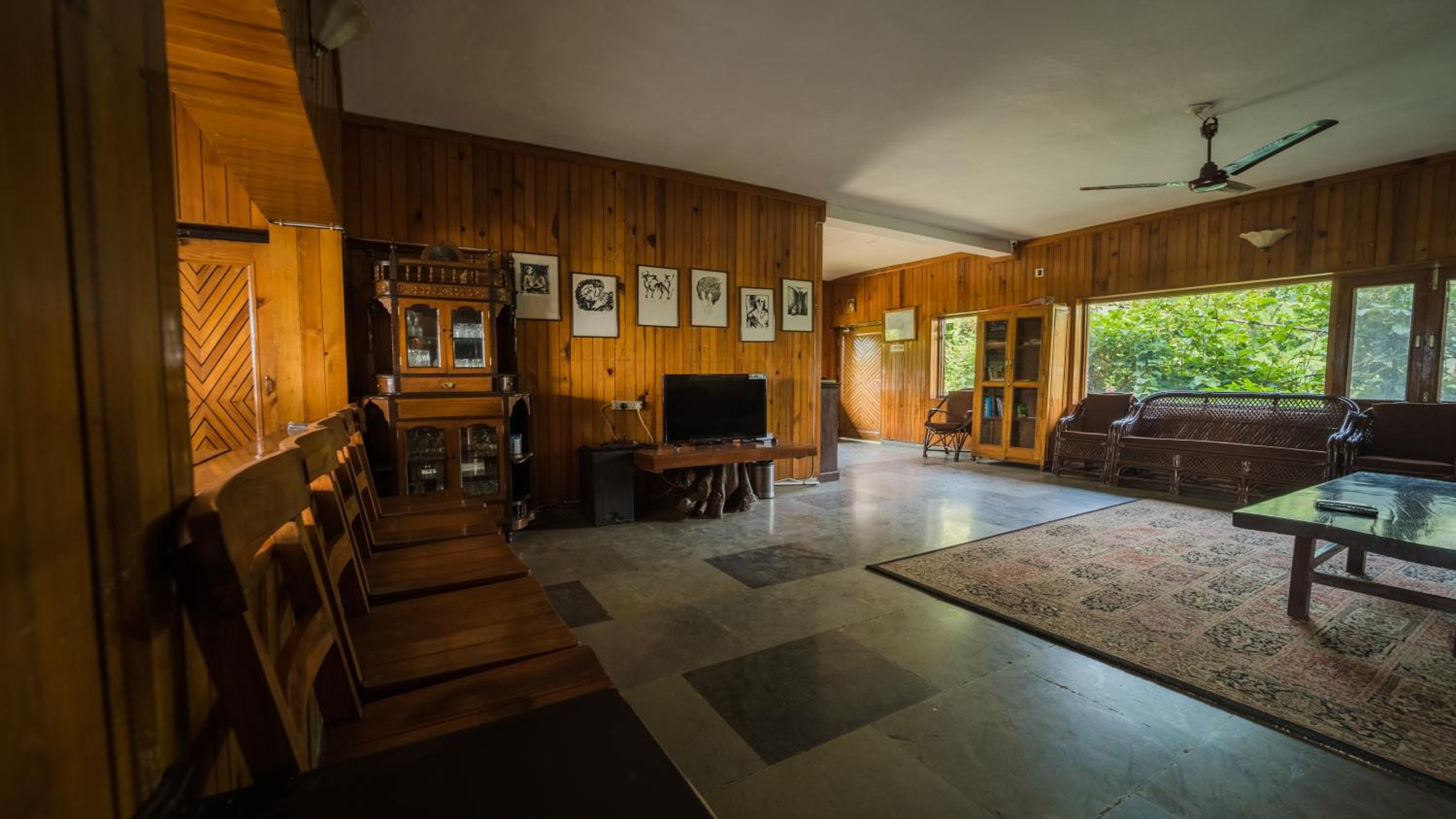 Cedar Lodge By Aahma