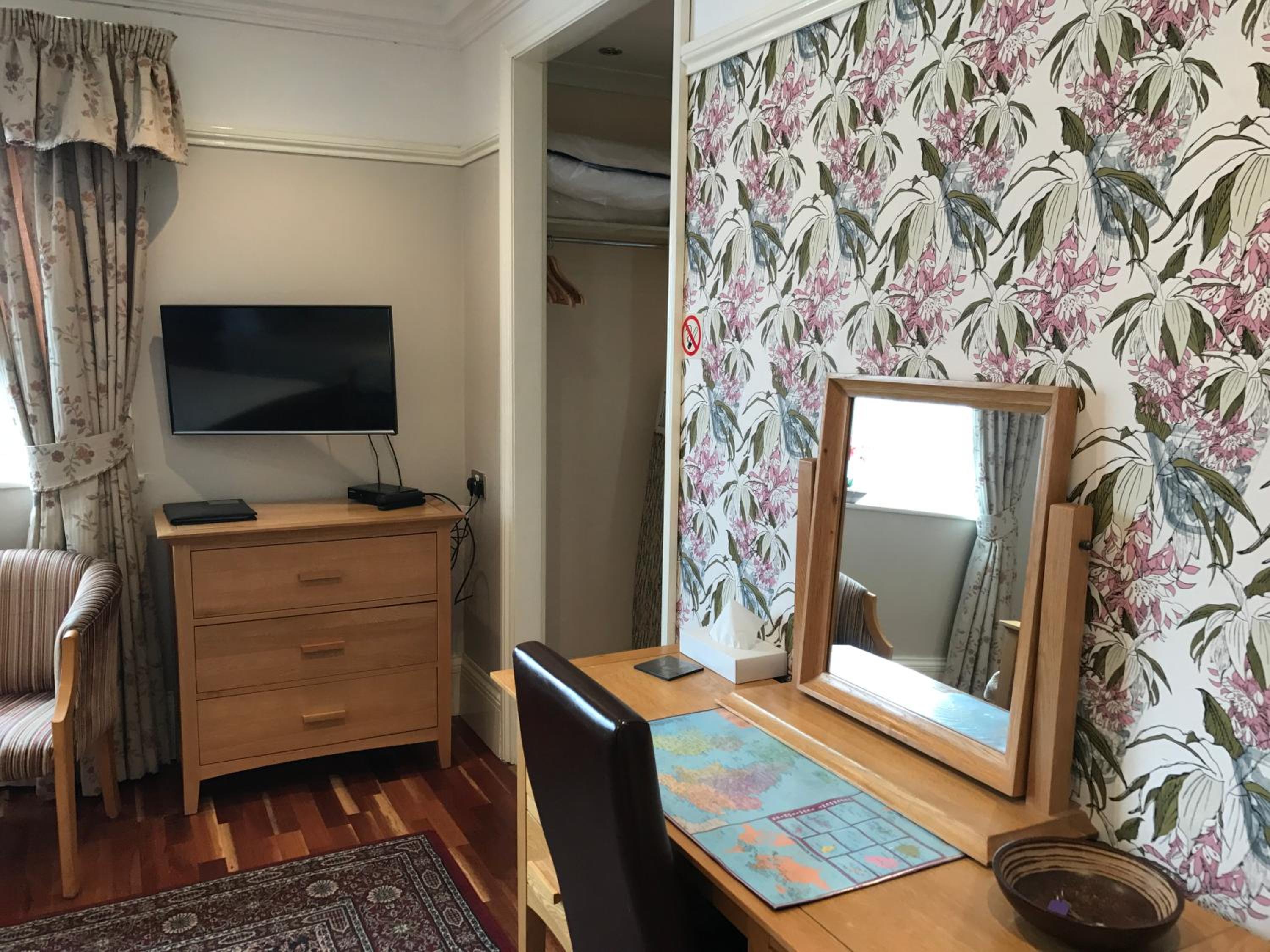 Acorn Guest House in Hull