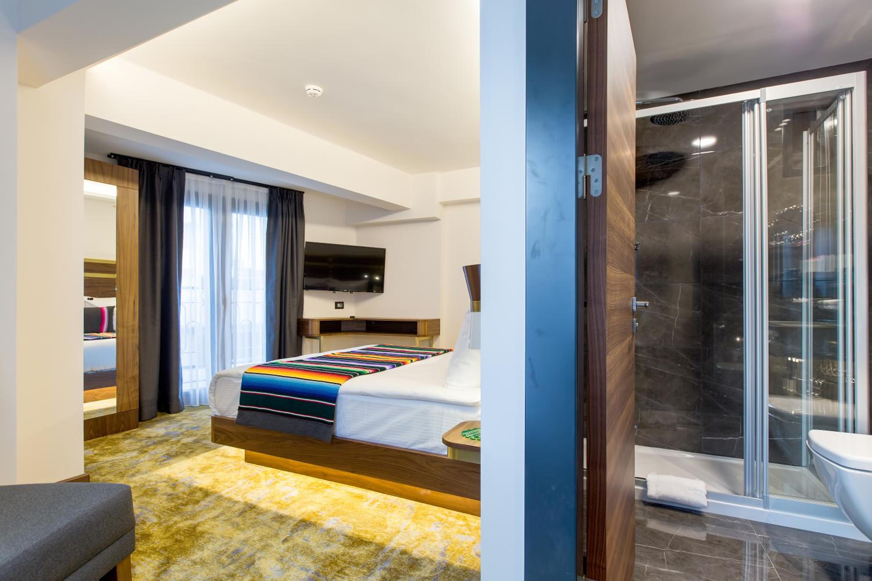 Hay Hotel Alsancak - Image 16