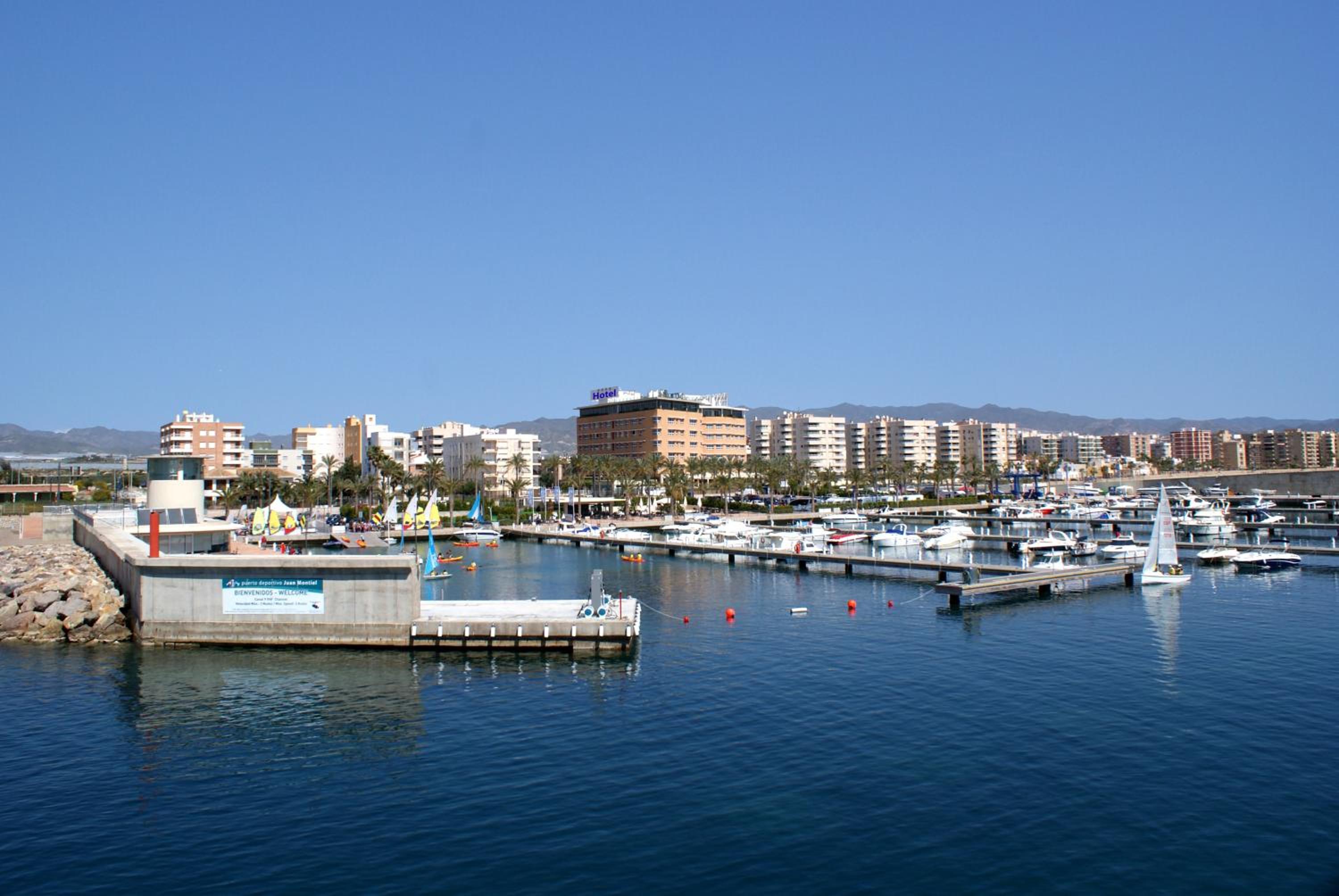 Bea Beach Hostel