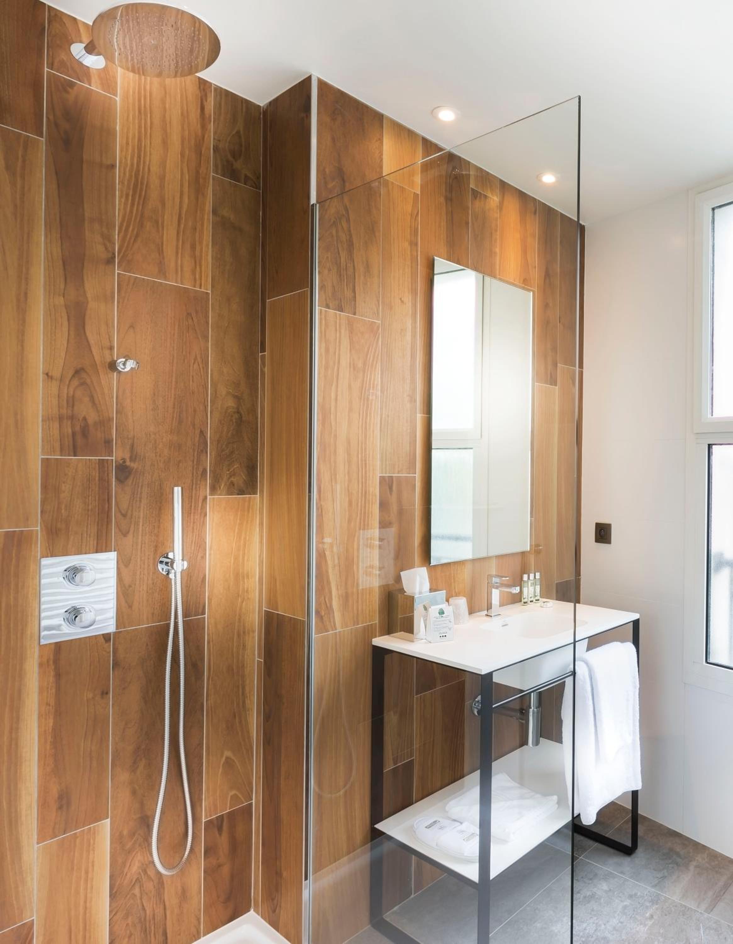Boulogne-Billancourt Vacations - Hotel Acanthe - Boulogne Billancourt - Property Image 3