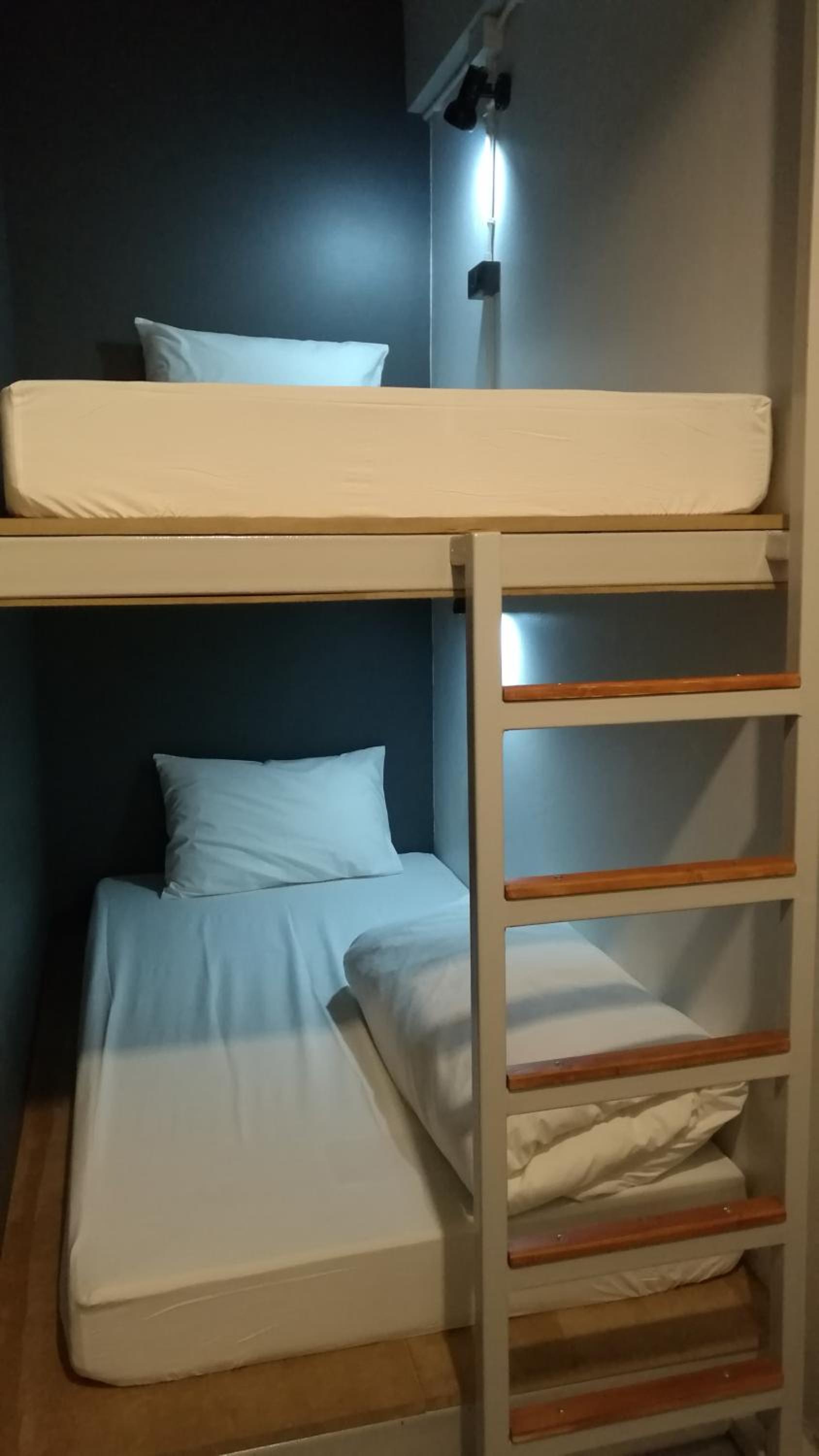 Ekanek Hostel