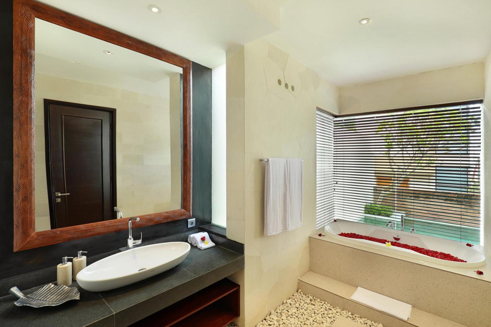 The Miracle Villa Nusa Dua