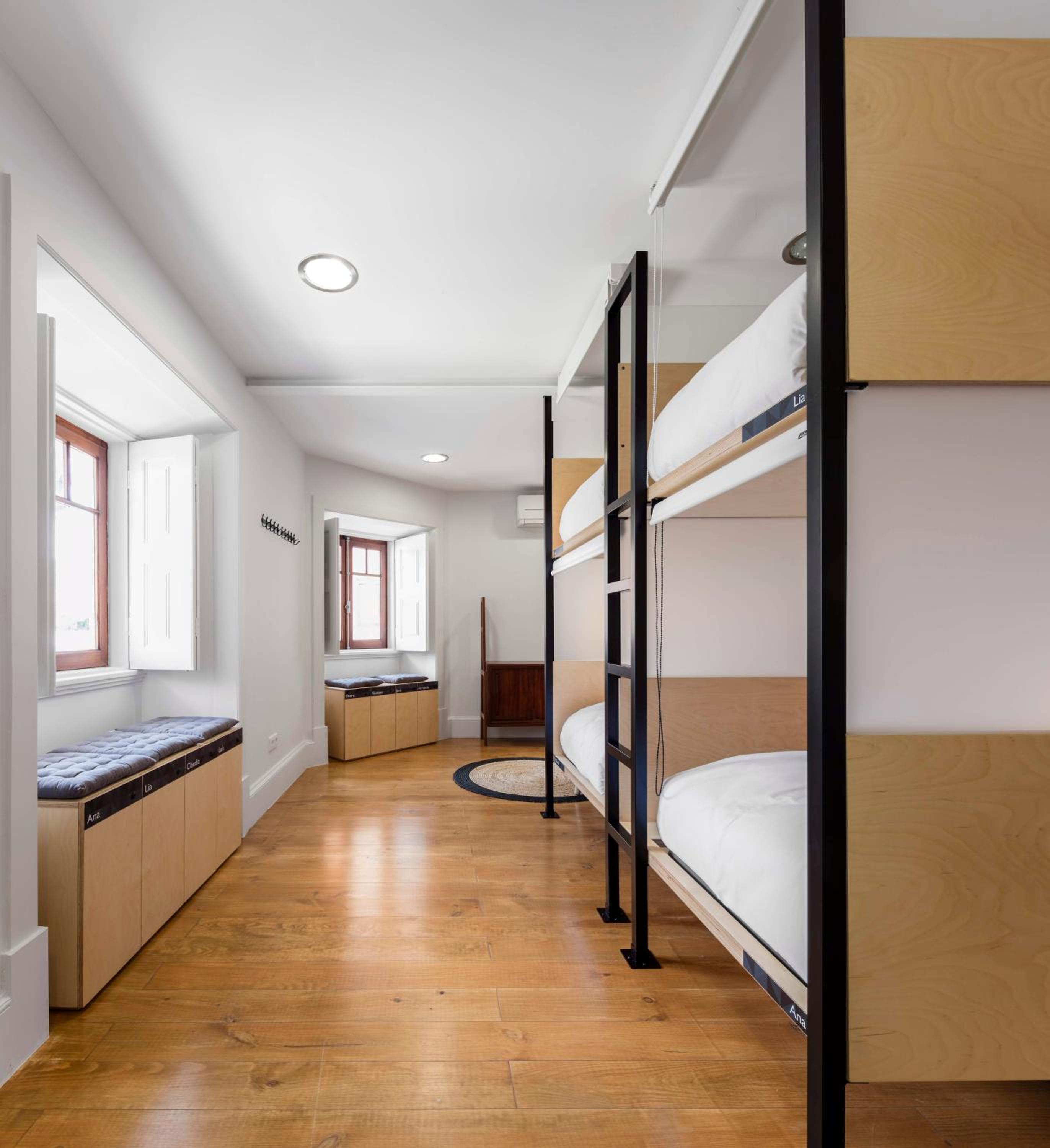 Penedo da Saudade Suites & Hostel