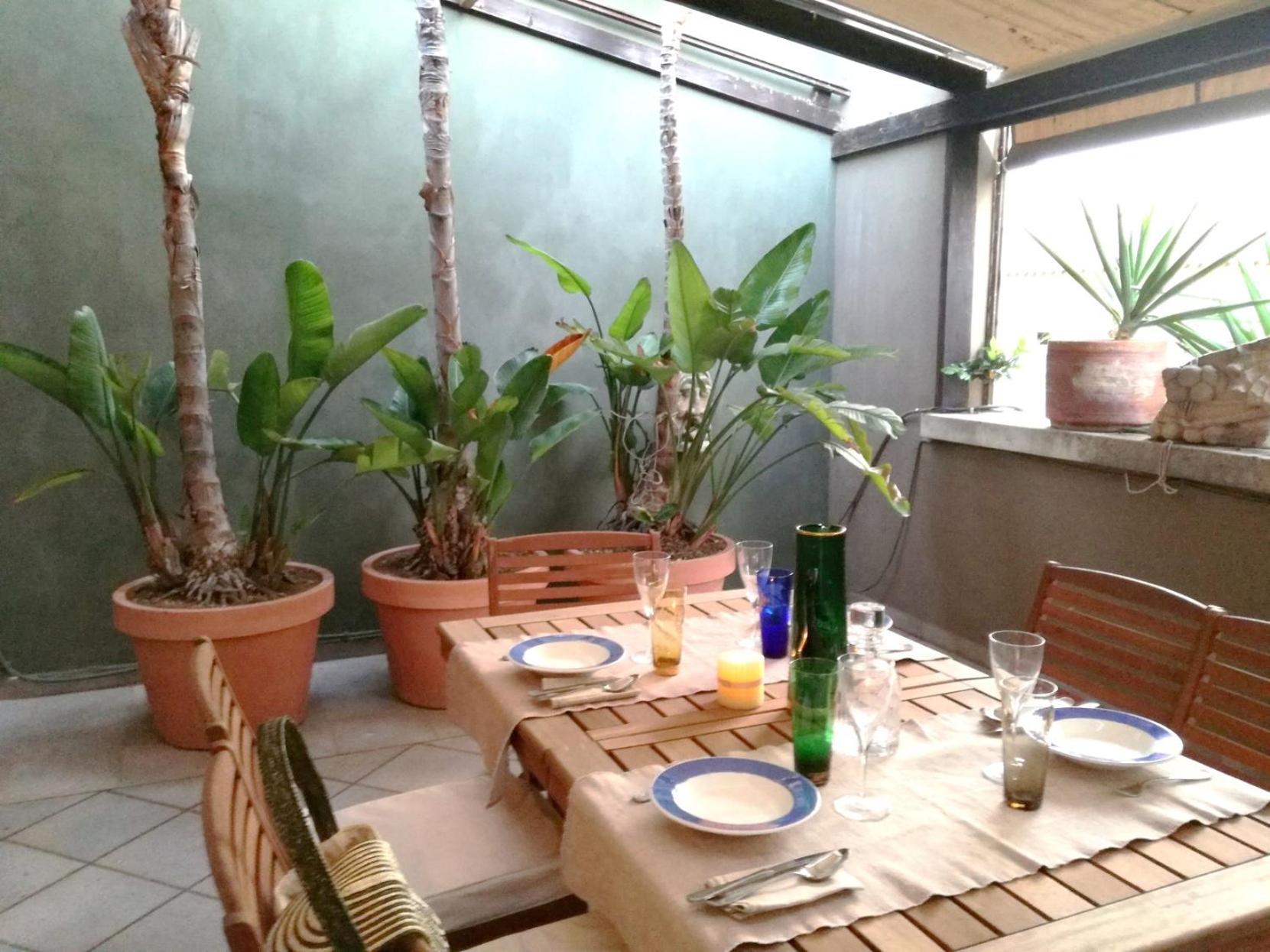 dining
