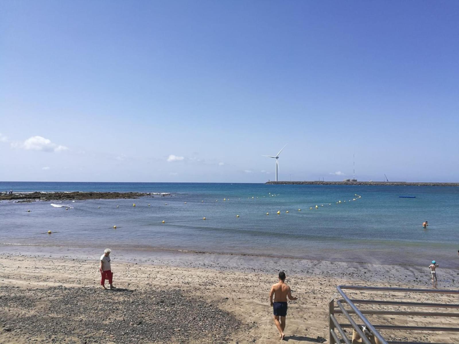 Arinaga Beach & Pool Apartment view 5