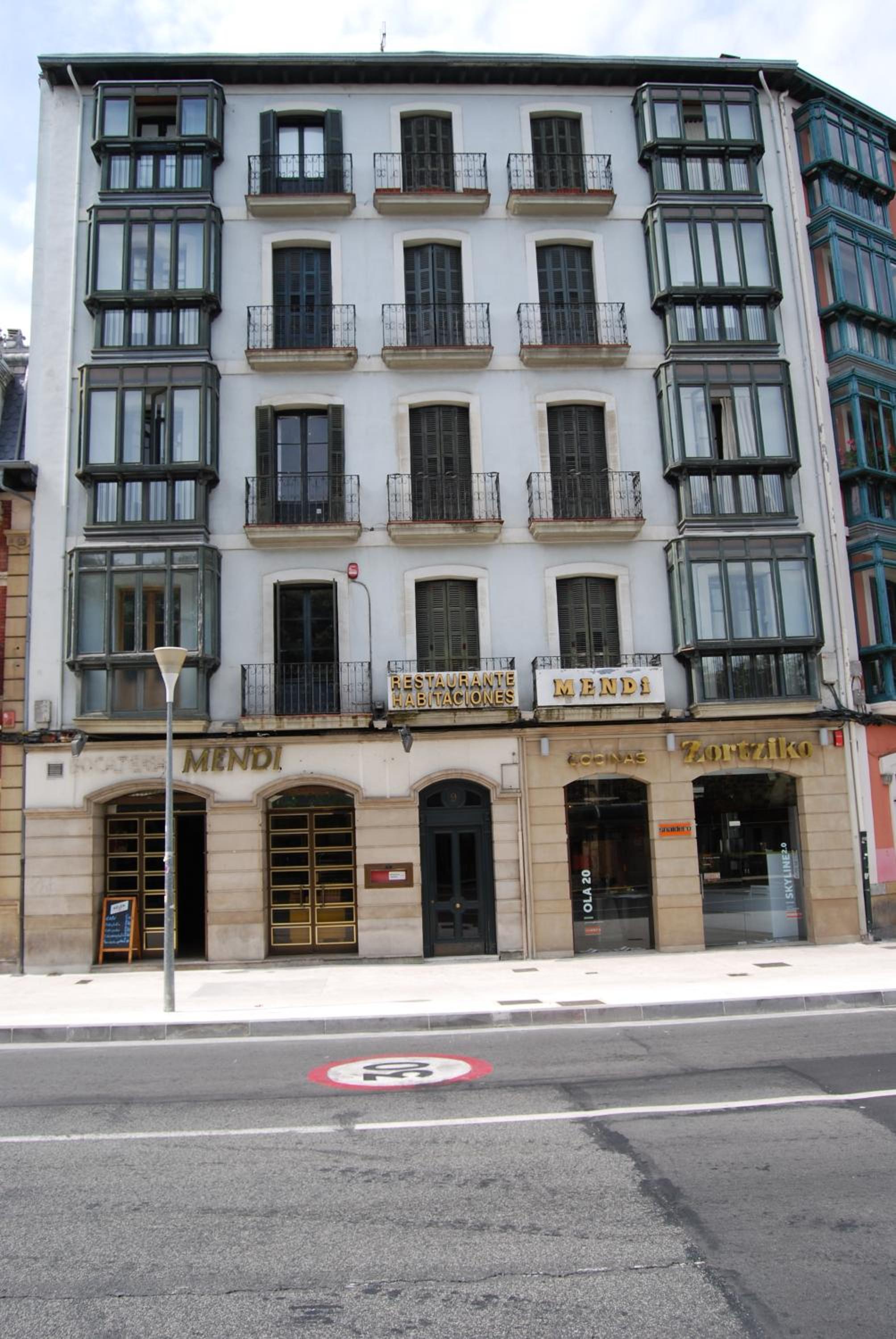 Navas I