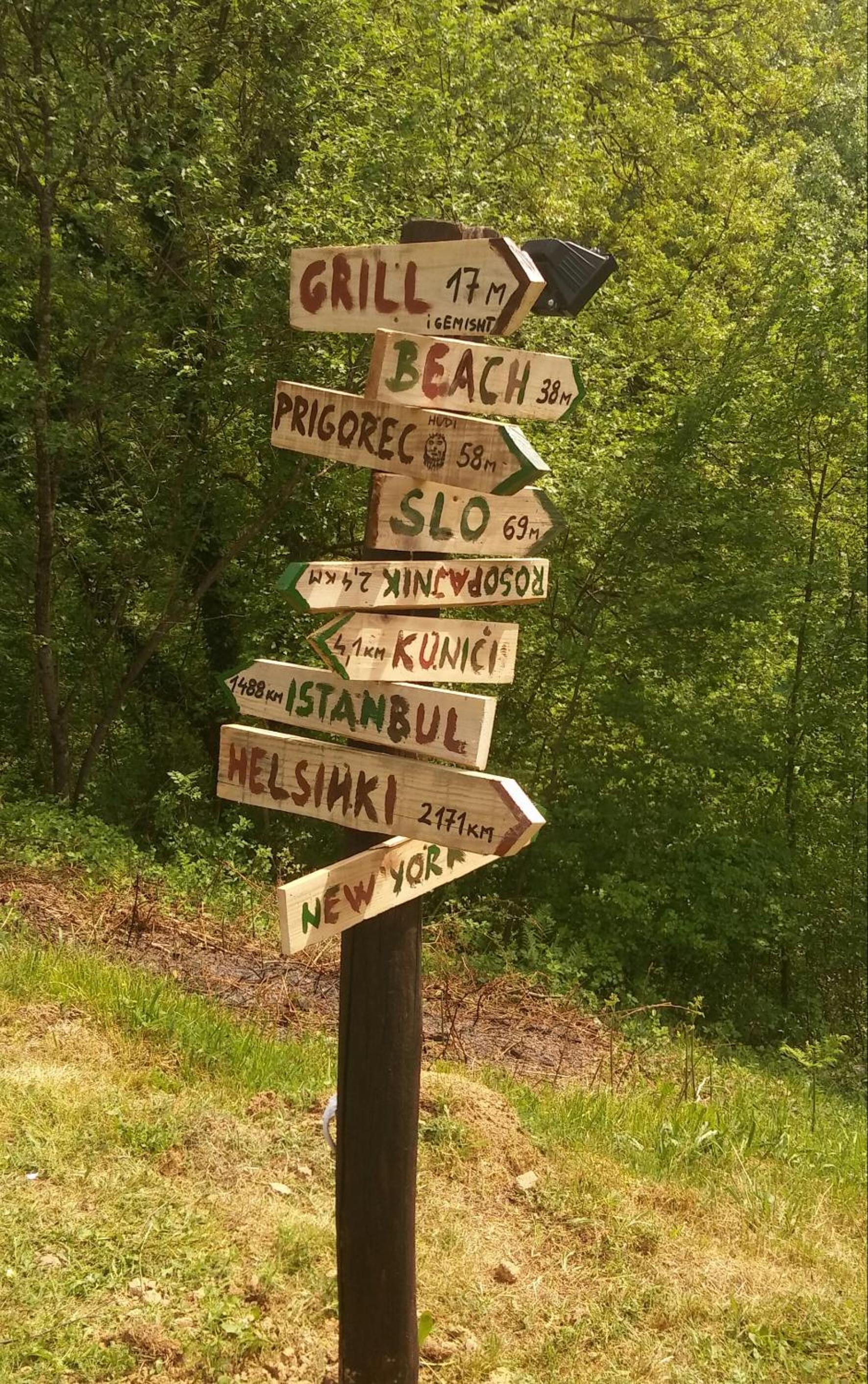 Photo 12