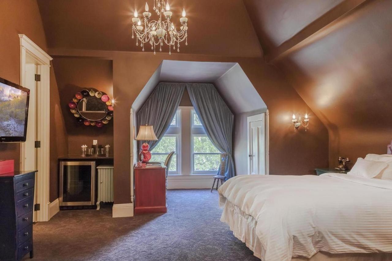 Patterson Inn