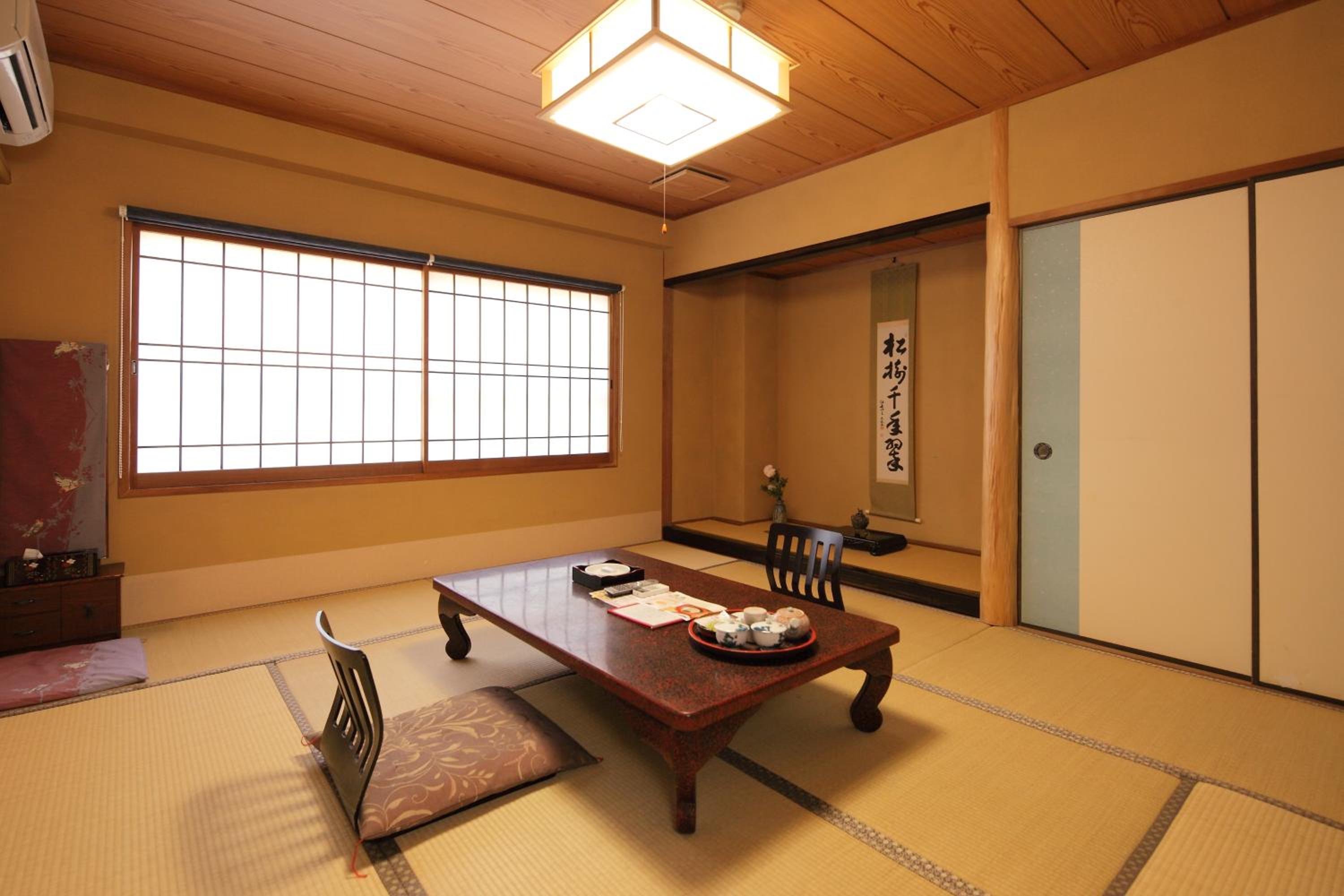 Ryokan Oomuraya