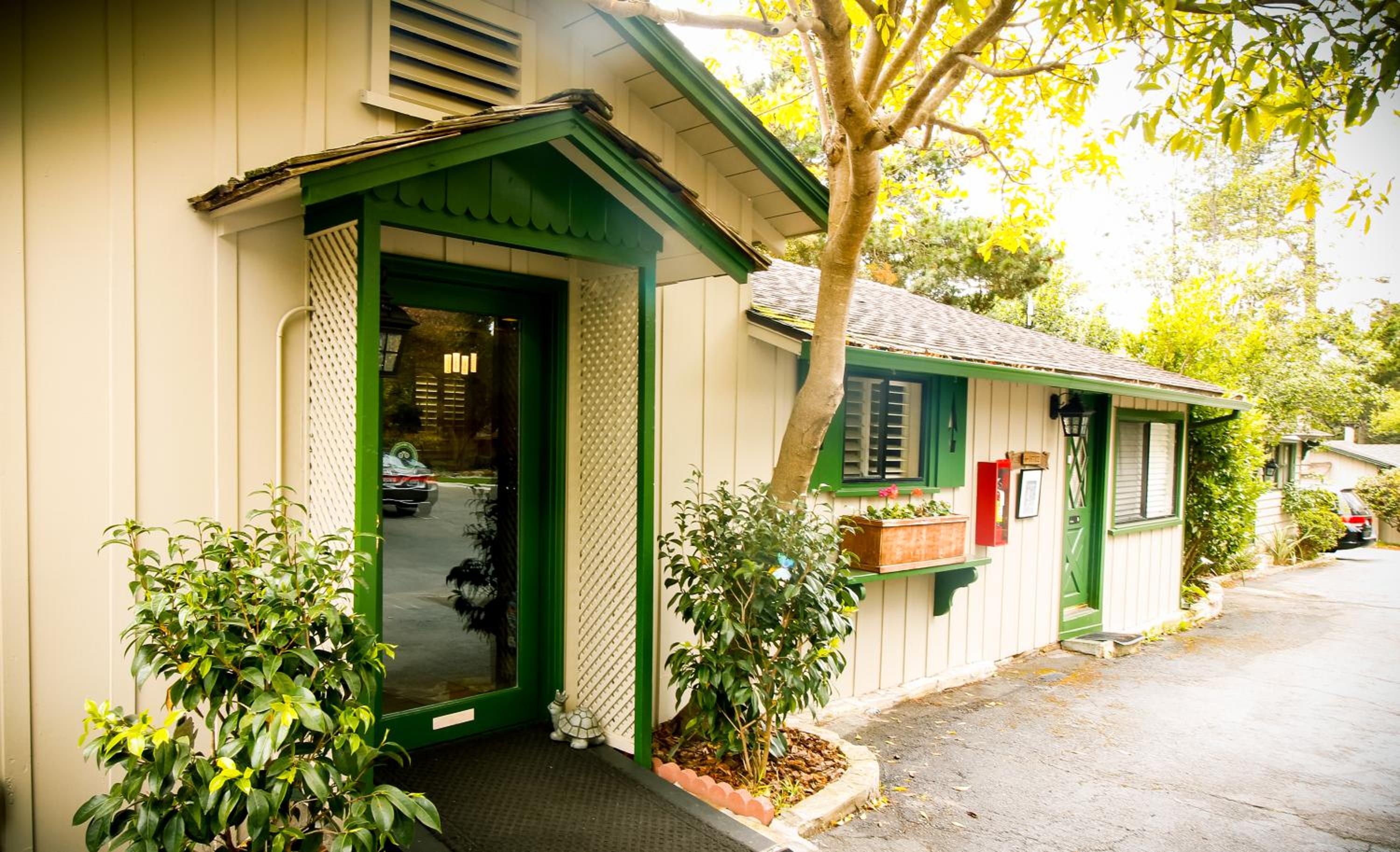 Carmel Resort Inn - Property Image 45