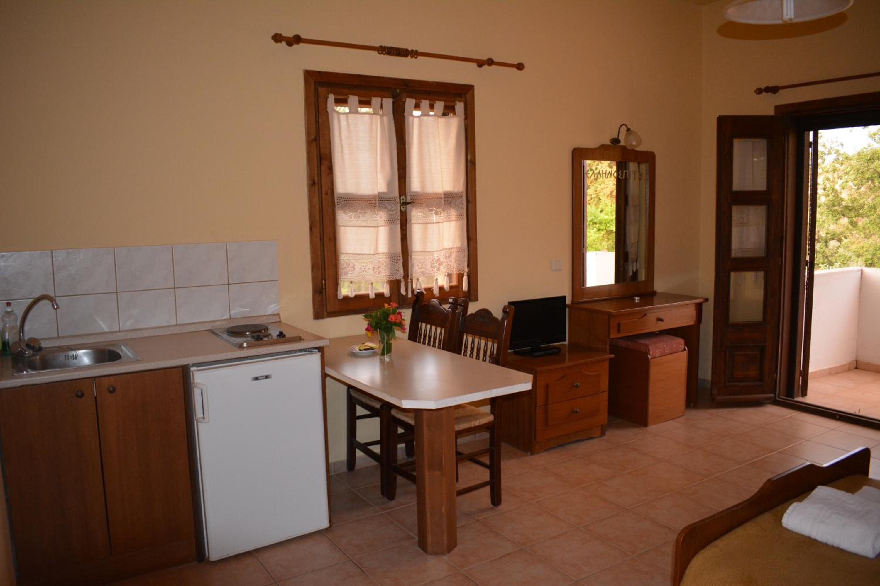 Ellinospito view 3