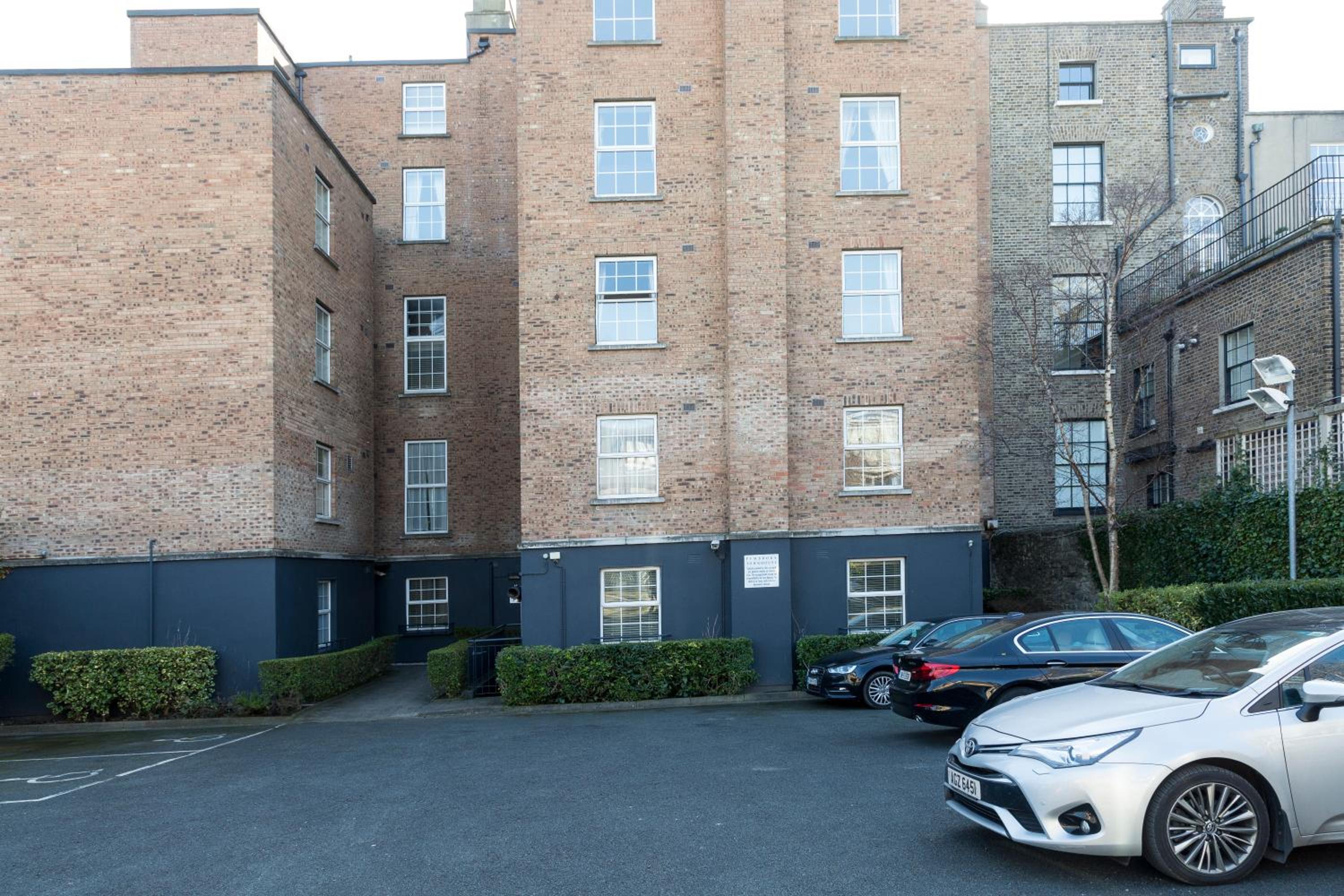 Pembroke Townhouse