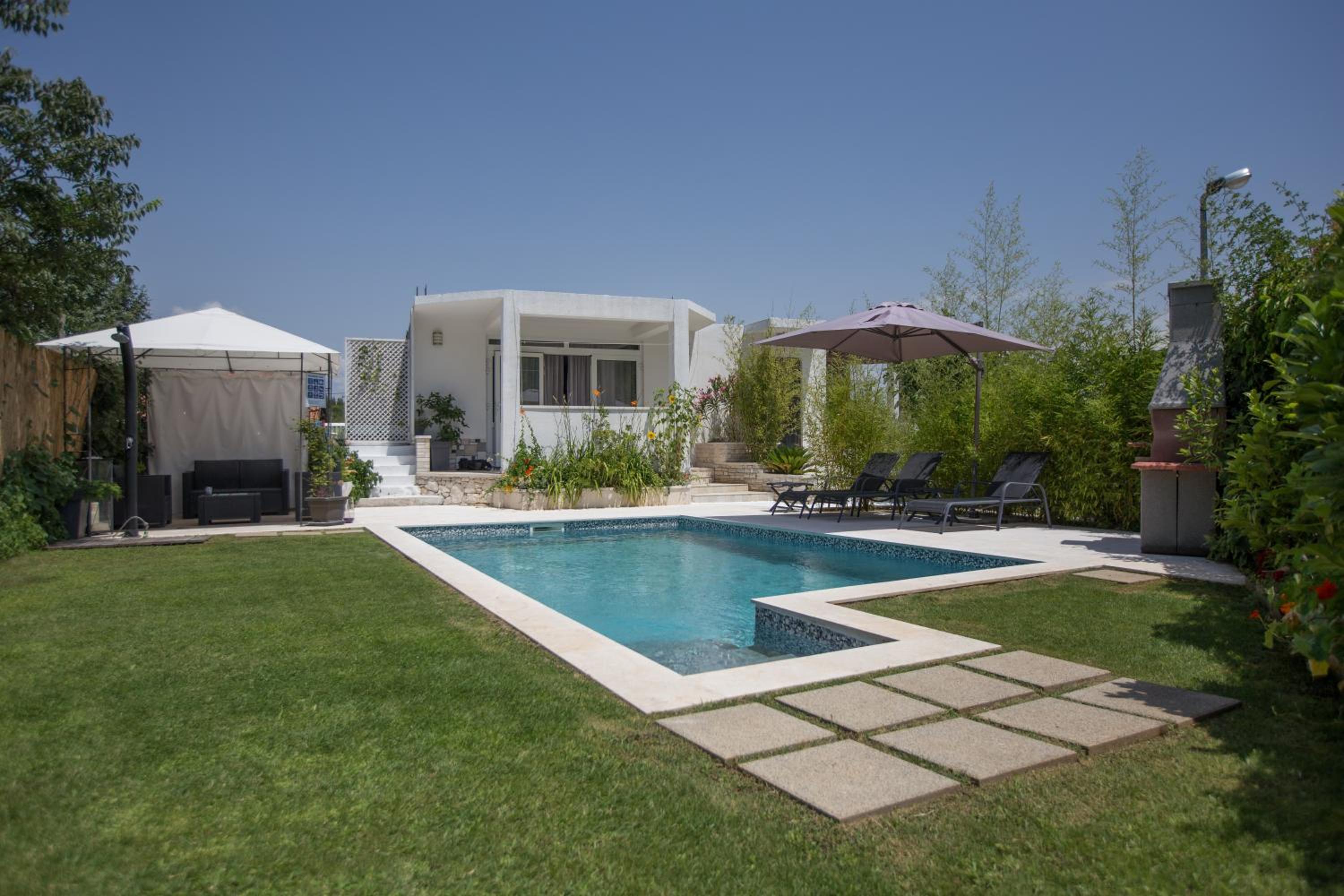 Luxury Apartment with Private Heated Pool view 5