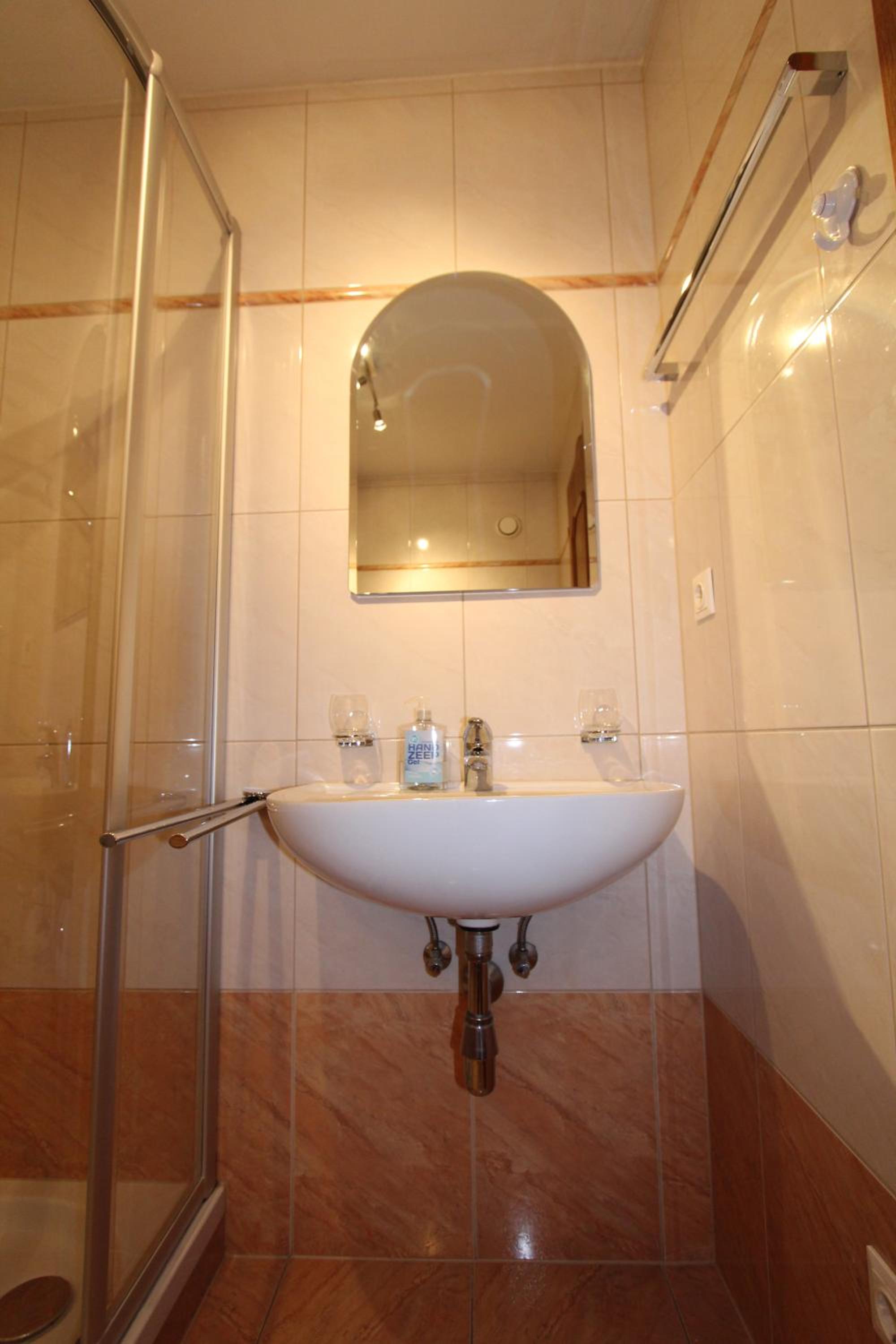 Photo 34