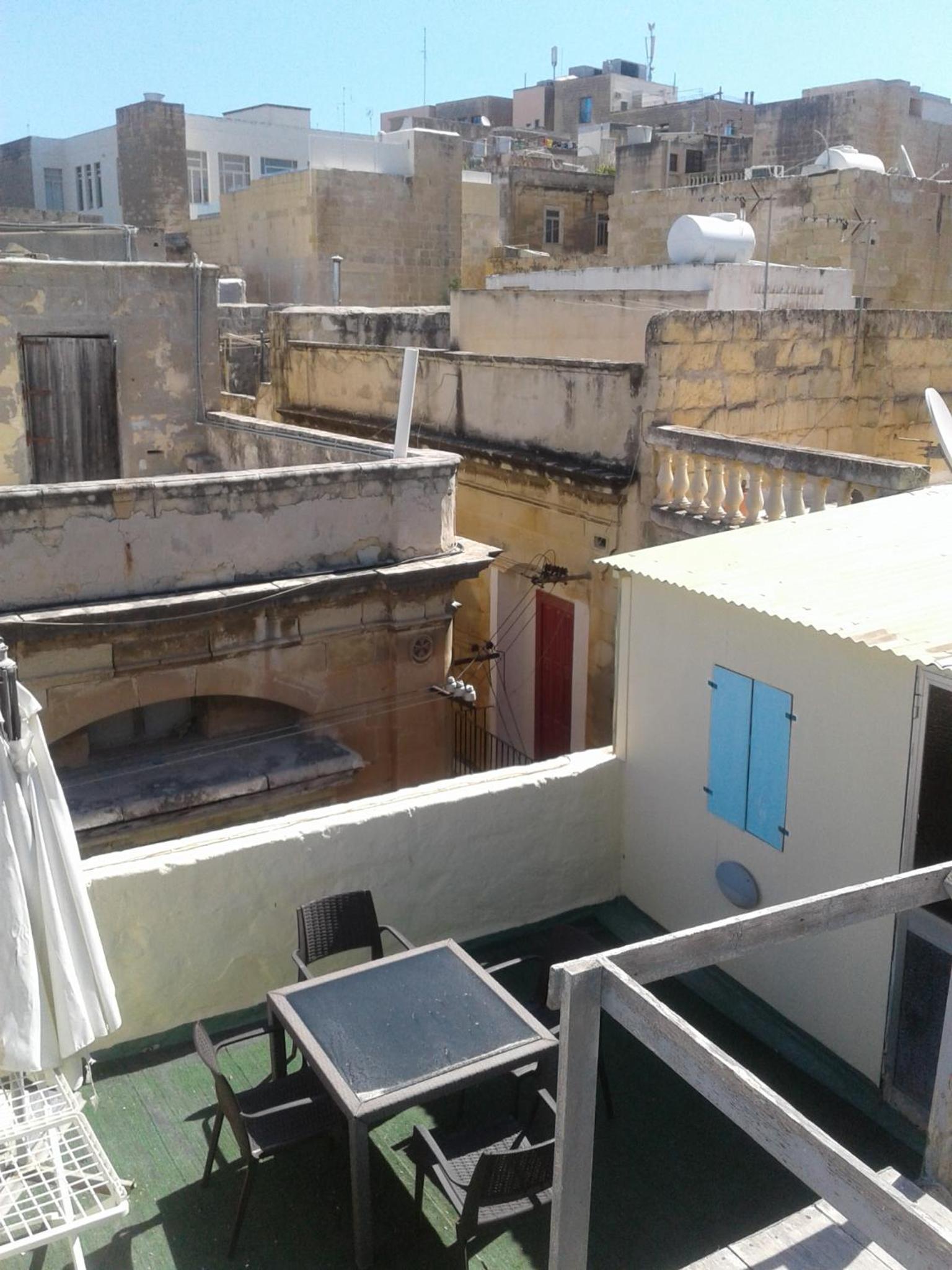 townhouse cospicua , ( 3 cities-valletta ) ferry photo 3