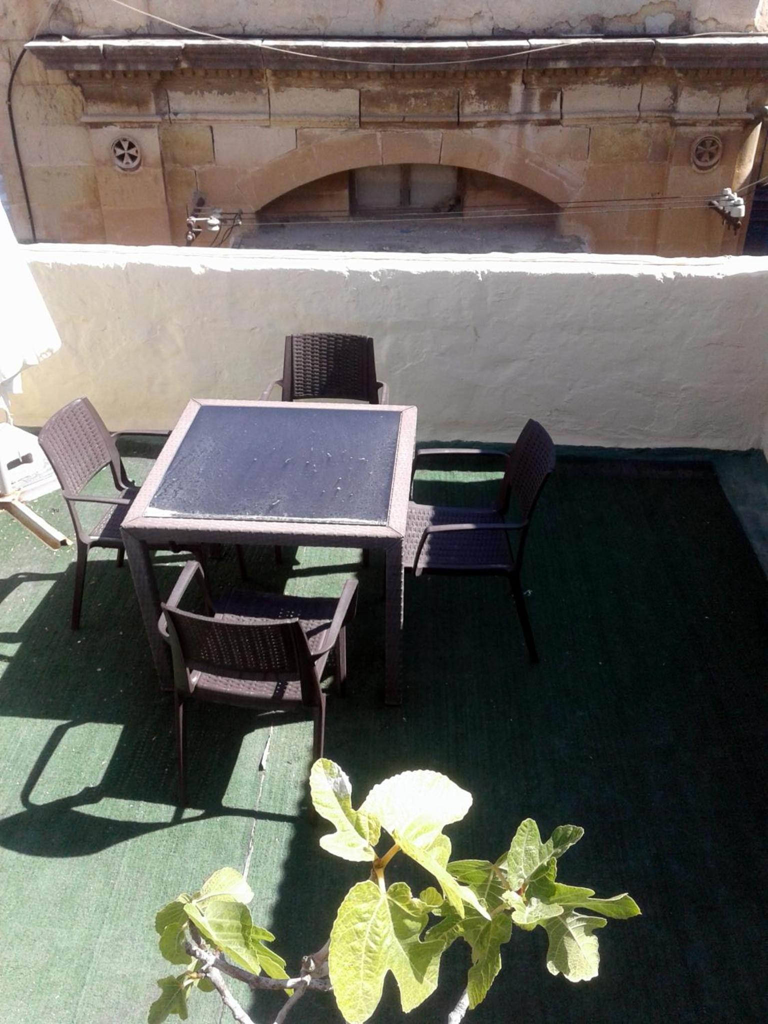 townhouse cospicua , ( 3 cities-valletta ) ferry photo 5