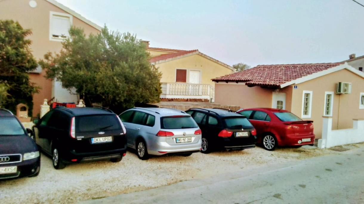 Photo 48