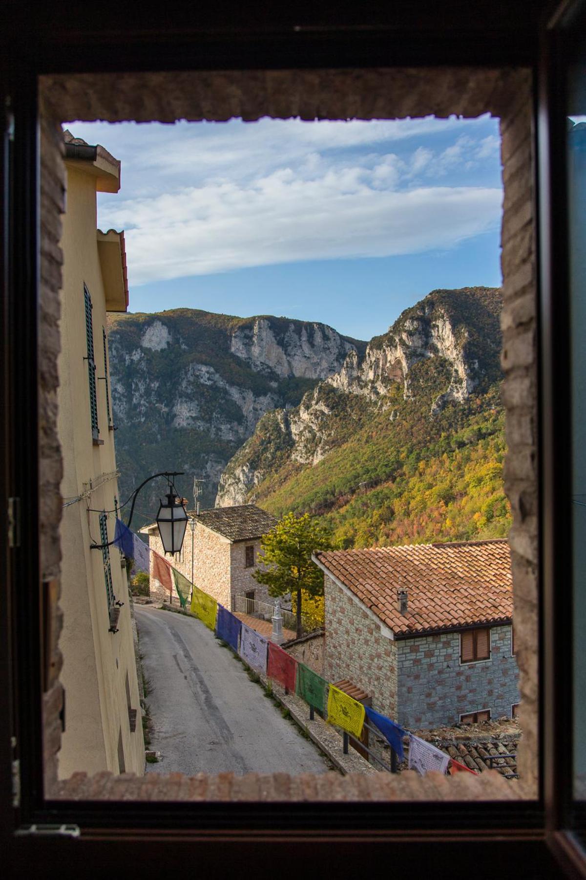 B&B Bivacco Frasassi climbing & trail running house view 2