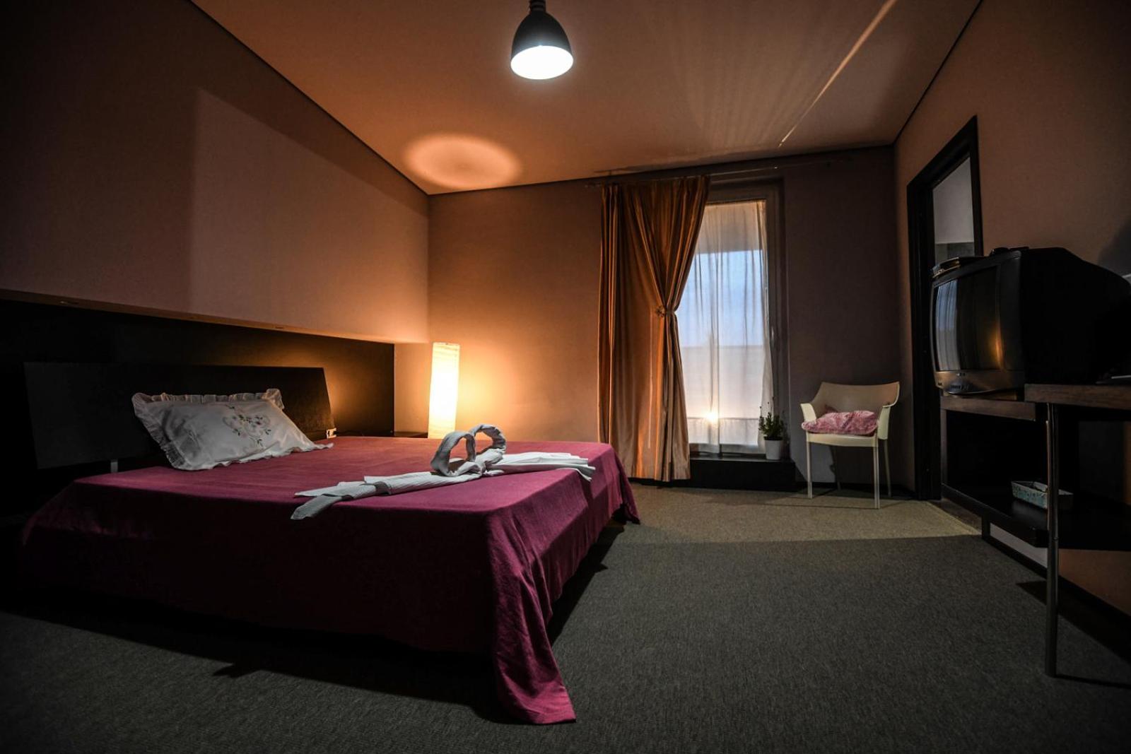 hotel room