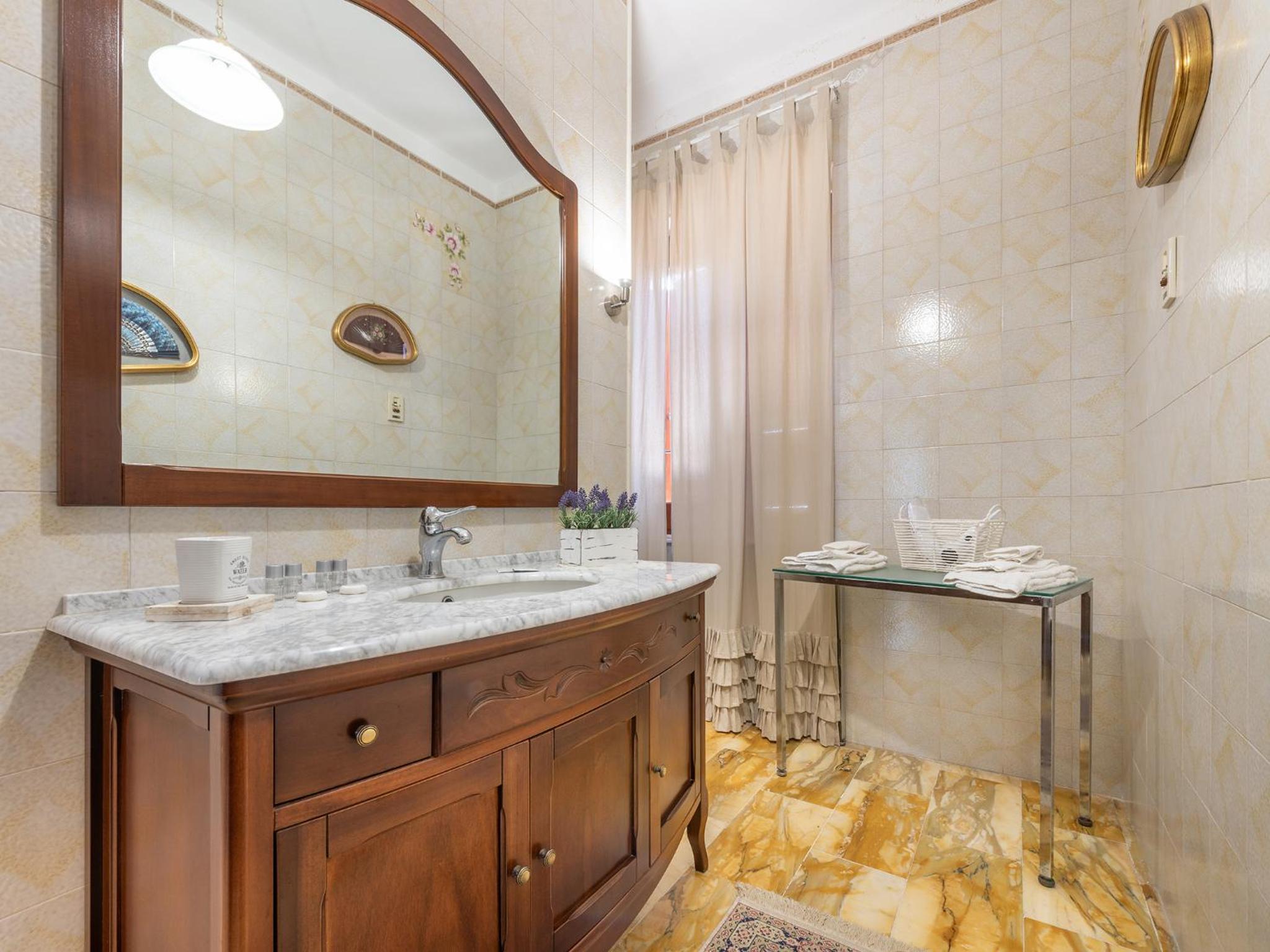 Villa Iole en Carloforte — bathroom