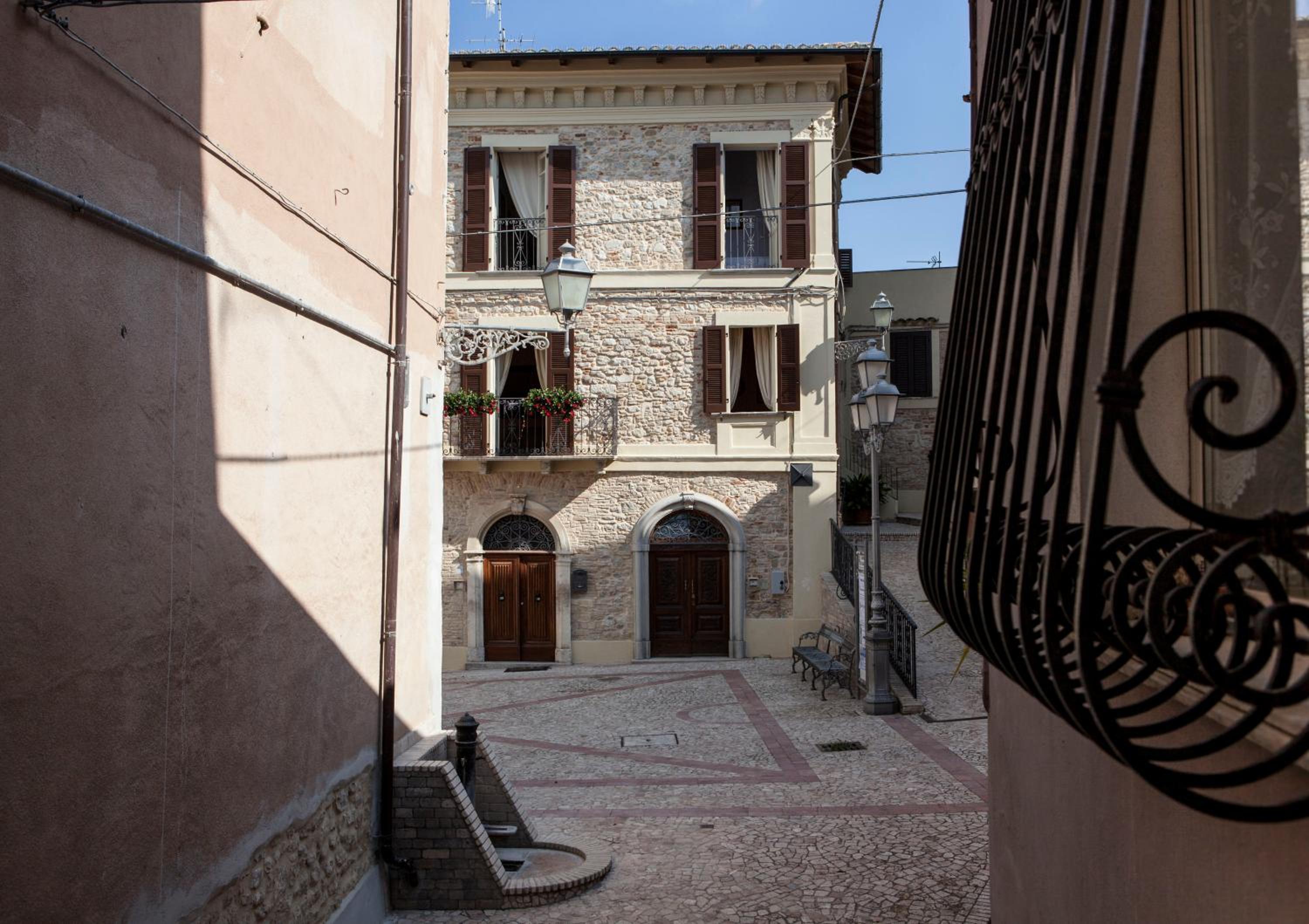 Photo 19