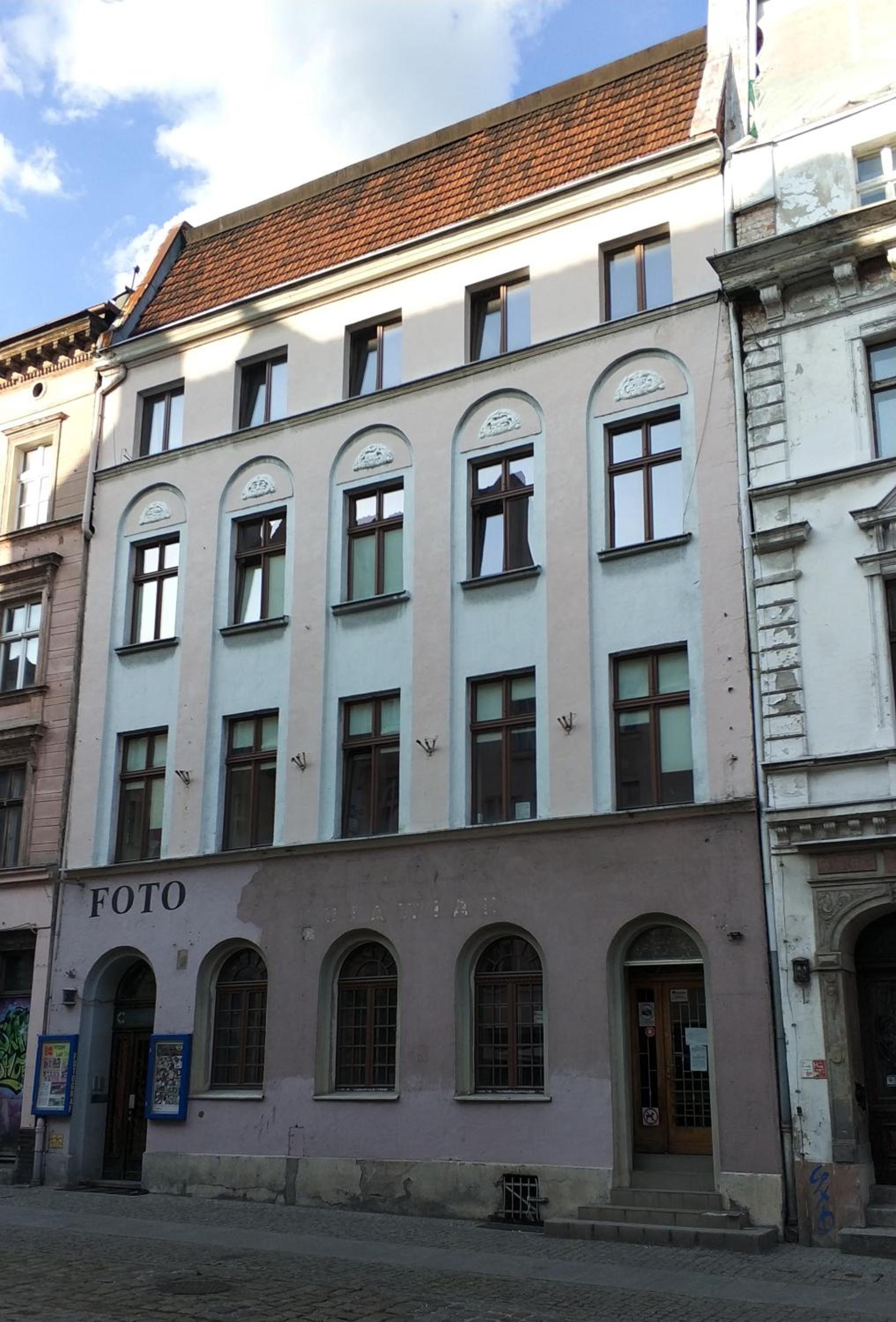Photo 6