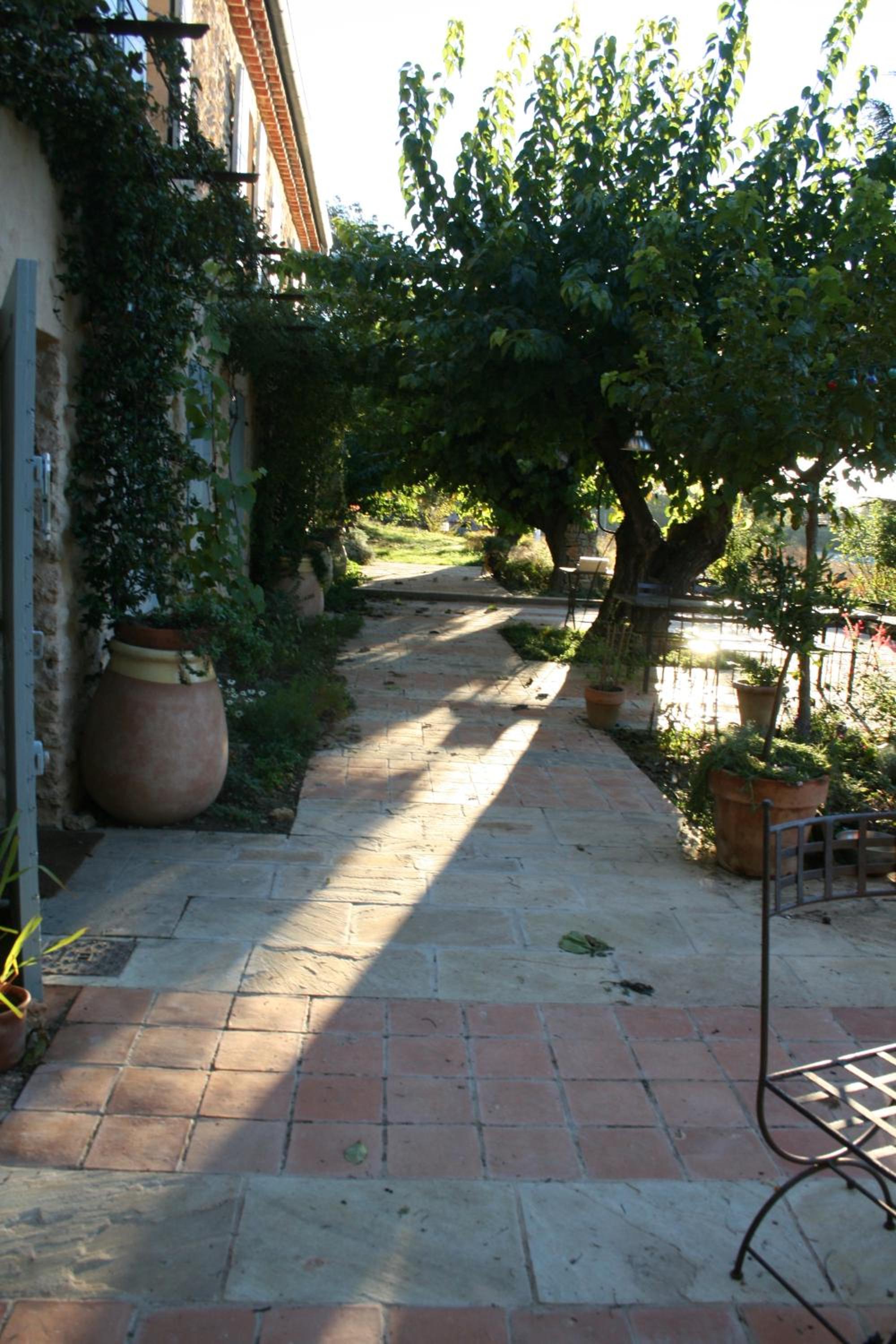 Photo 38