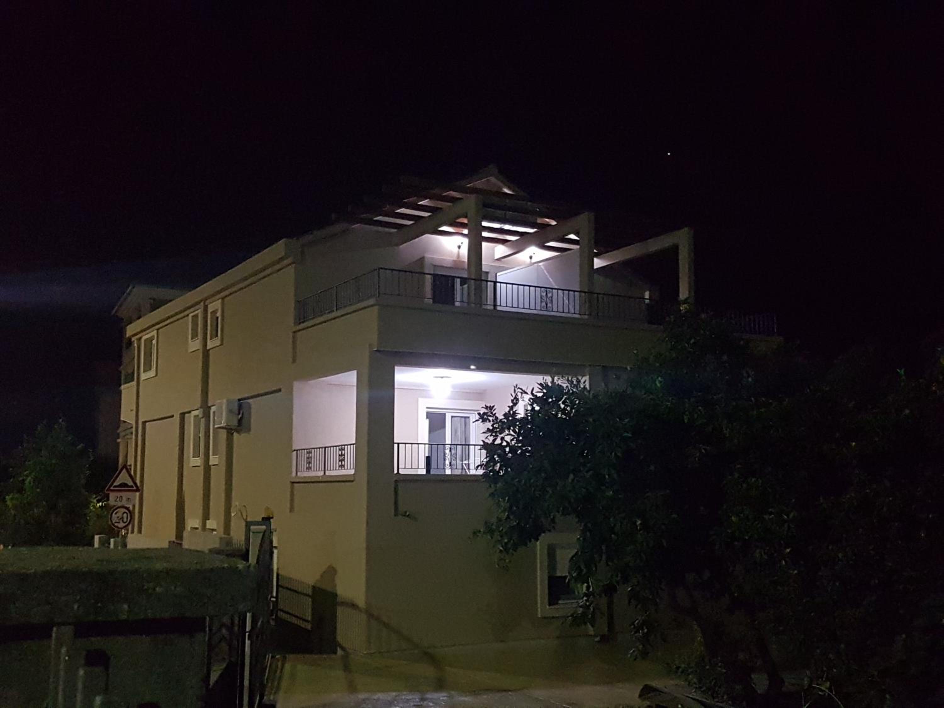 Apartments and Rooms Lijesevic