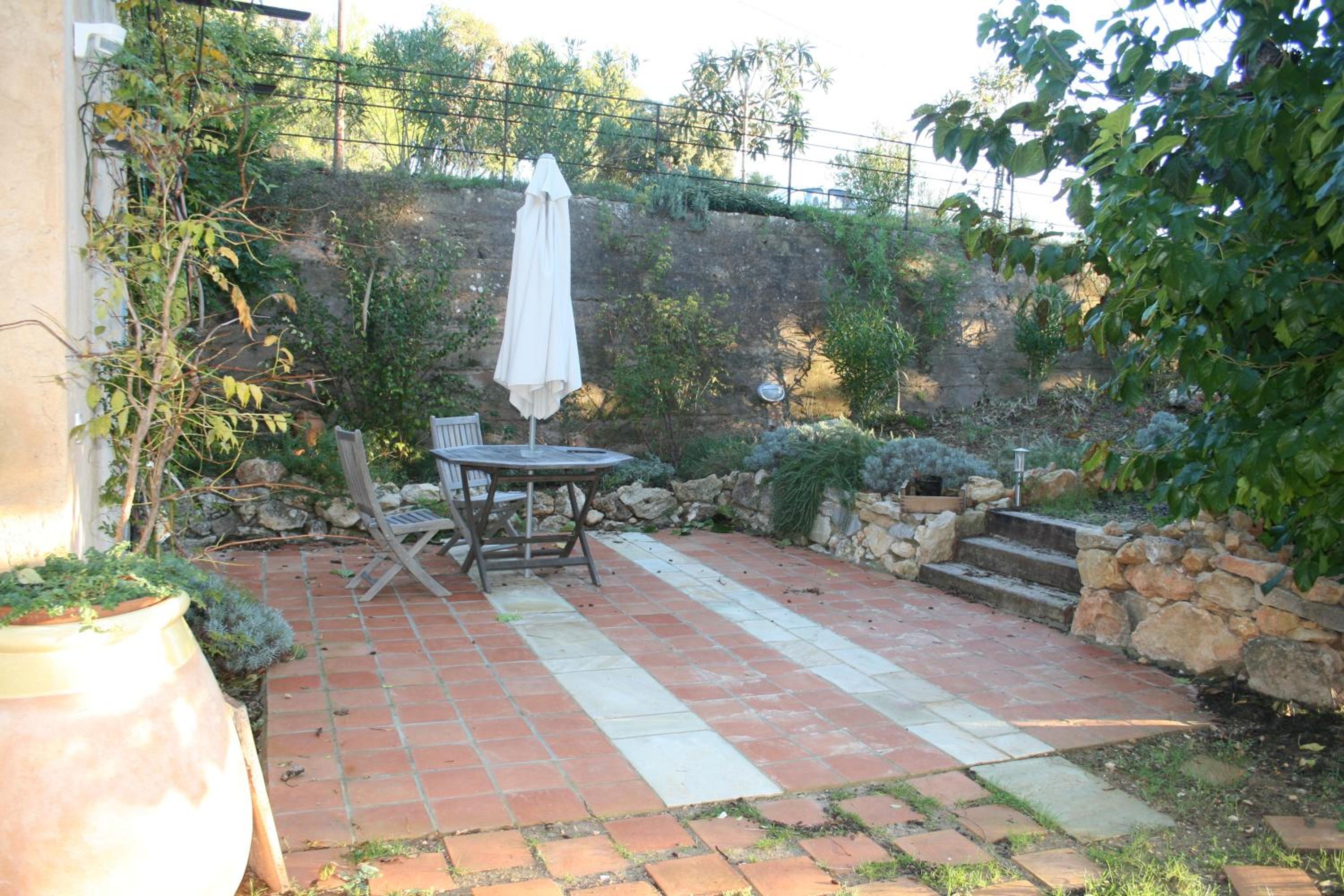 Photo 42