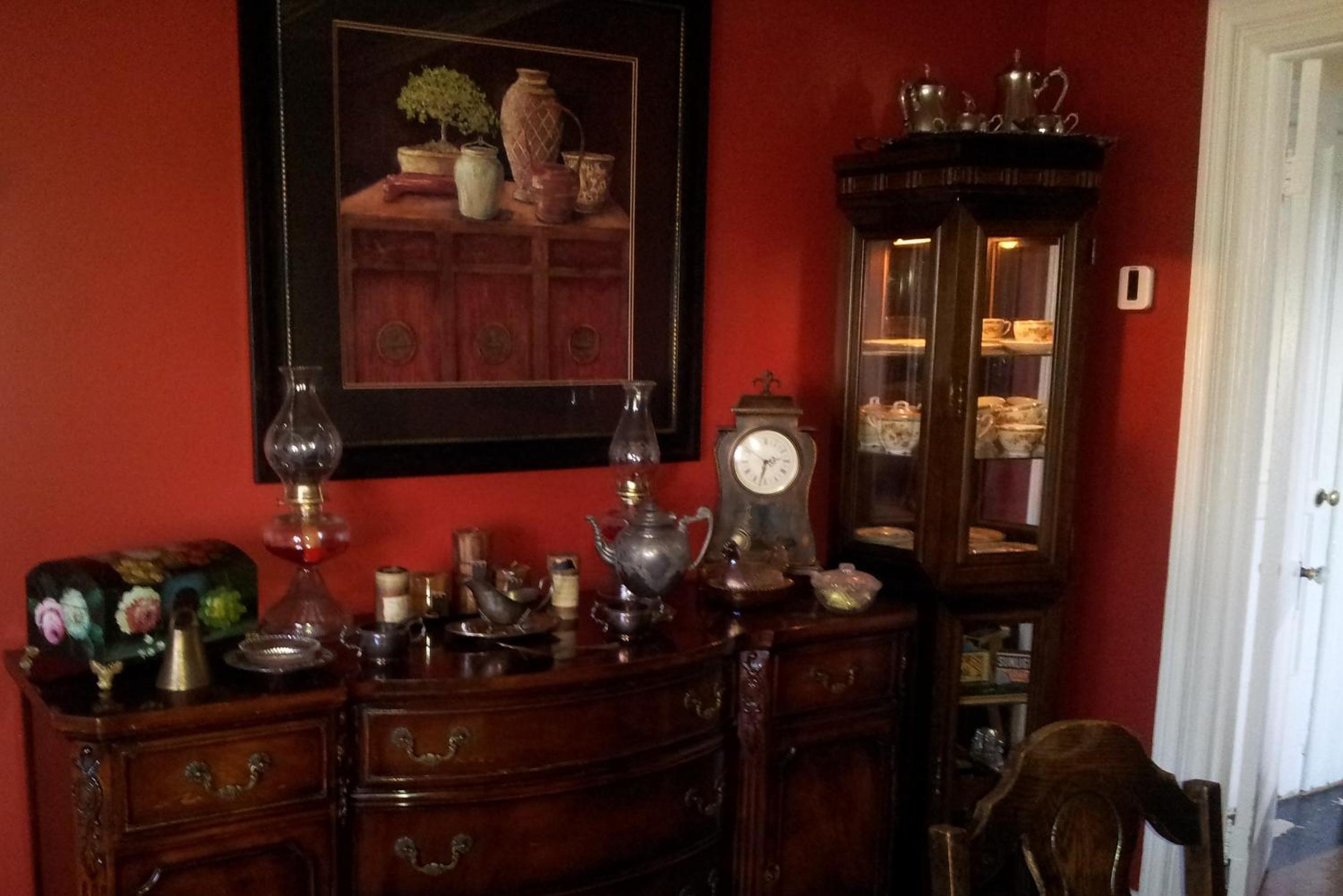 The Spaniards Room Heritage Home