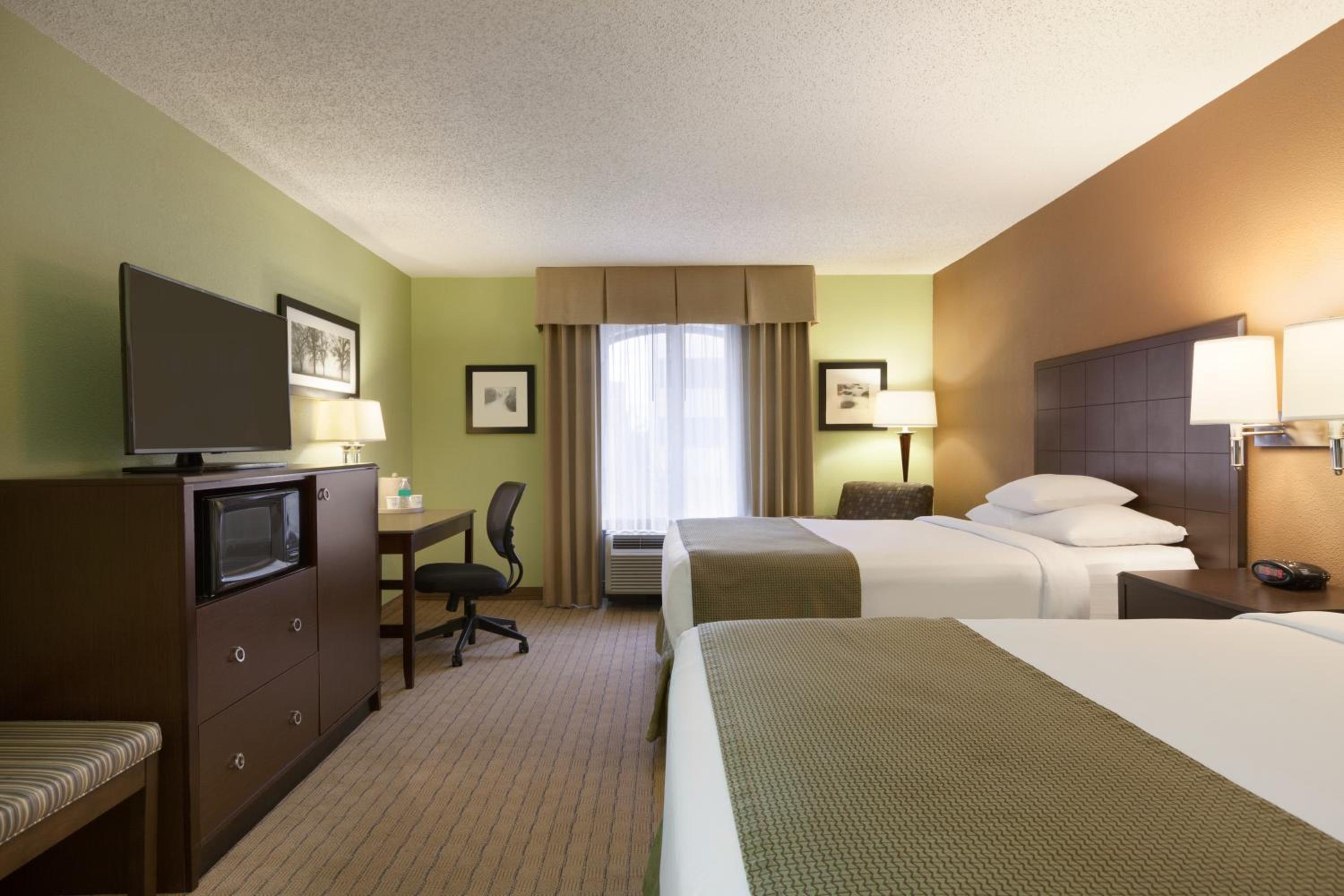 Days Inn by Wyndham Baltimore Inner Harbor - Property Image 57