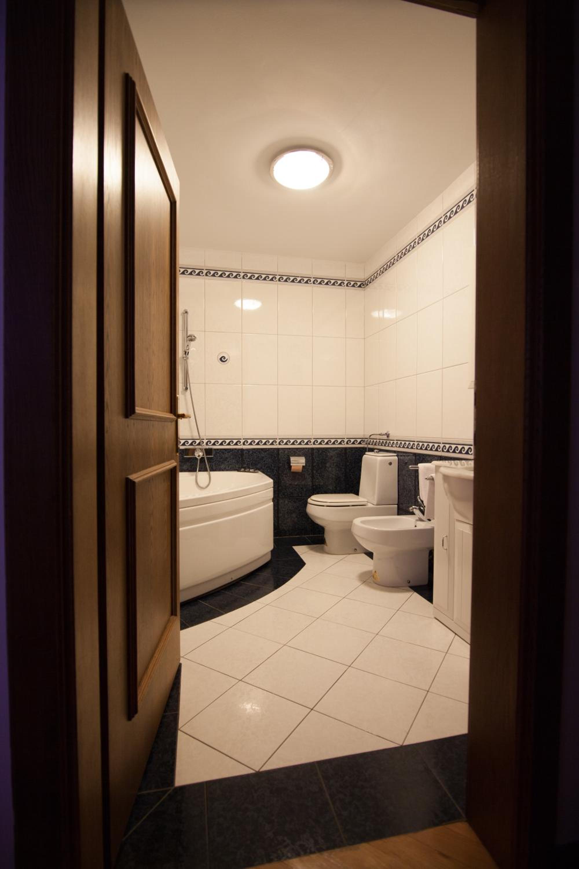 Photo 35