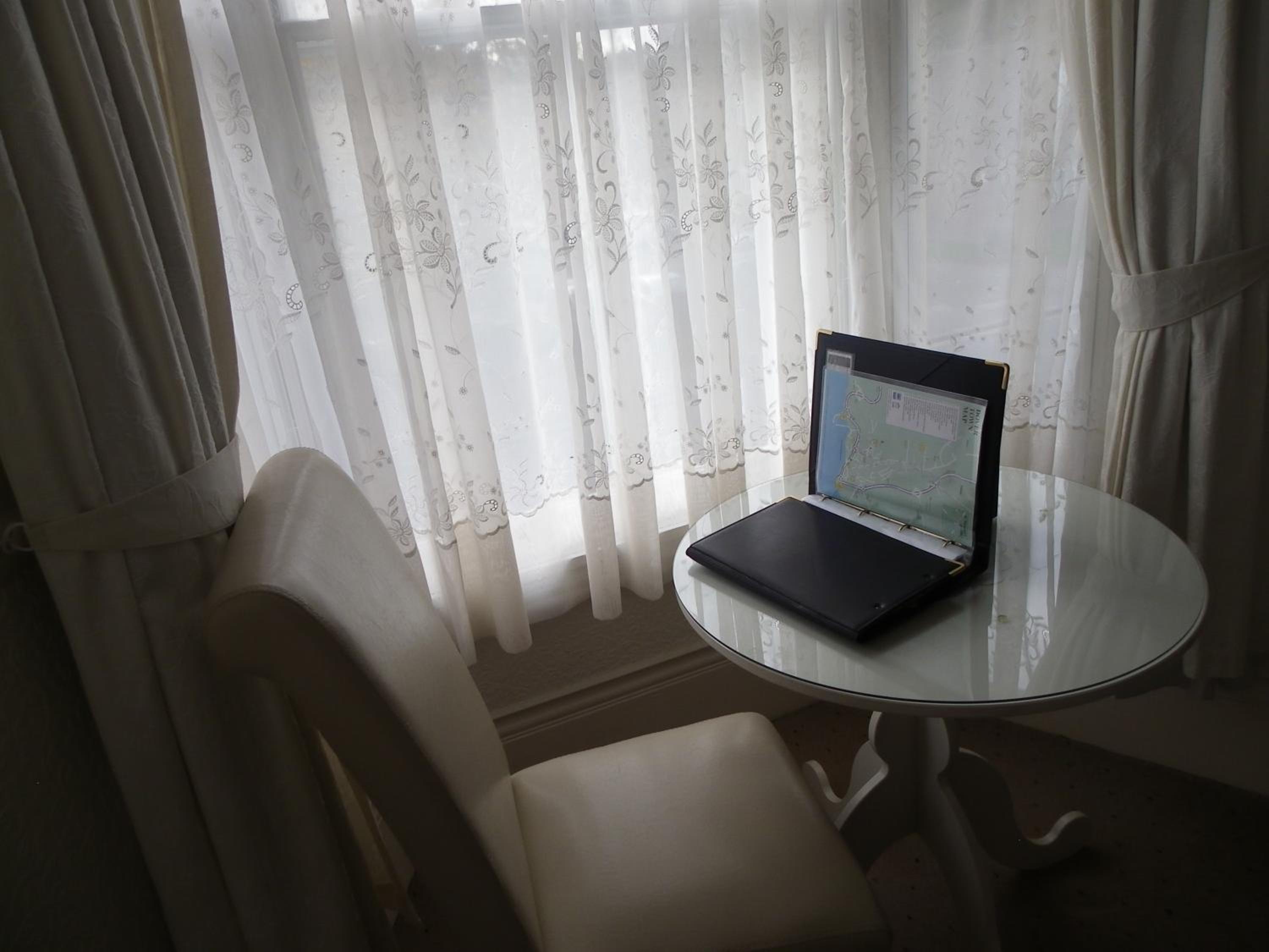 Maison Dieu Guest House
