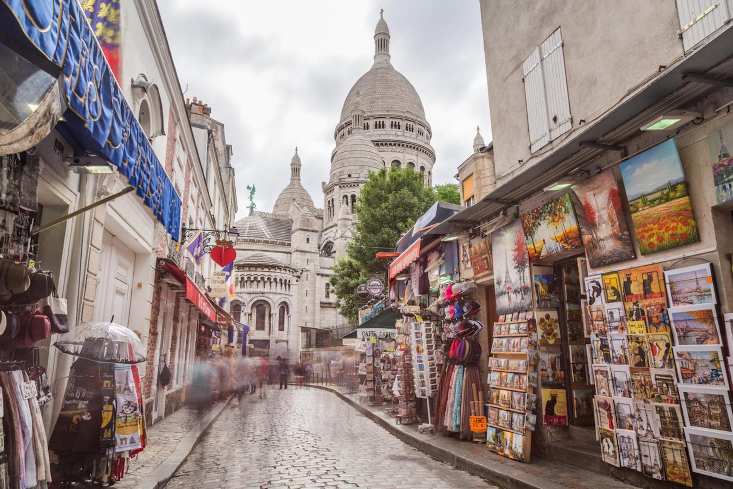 Historic Paris Apartment Steps from Notre Dame and Louvre - Limited Offer