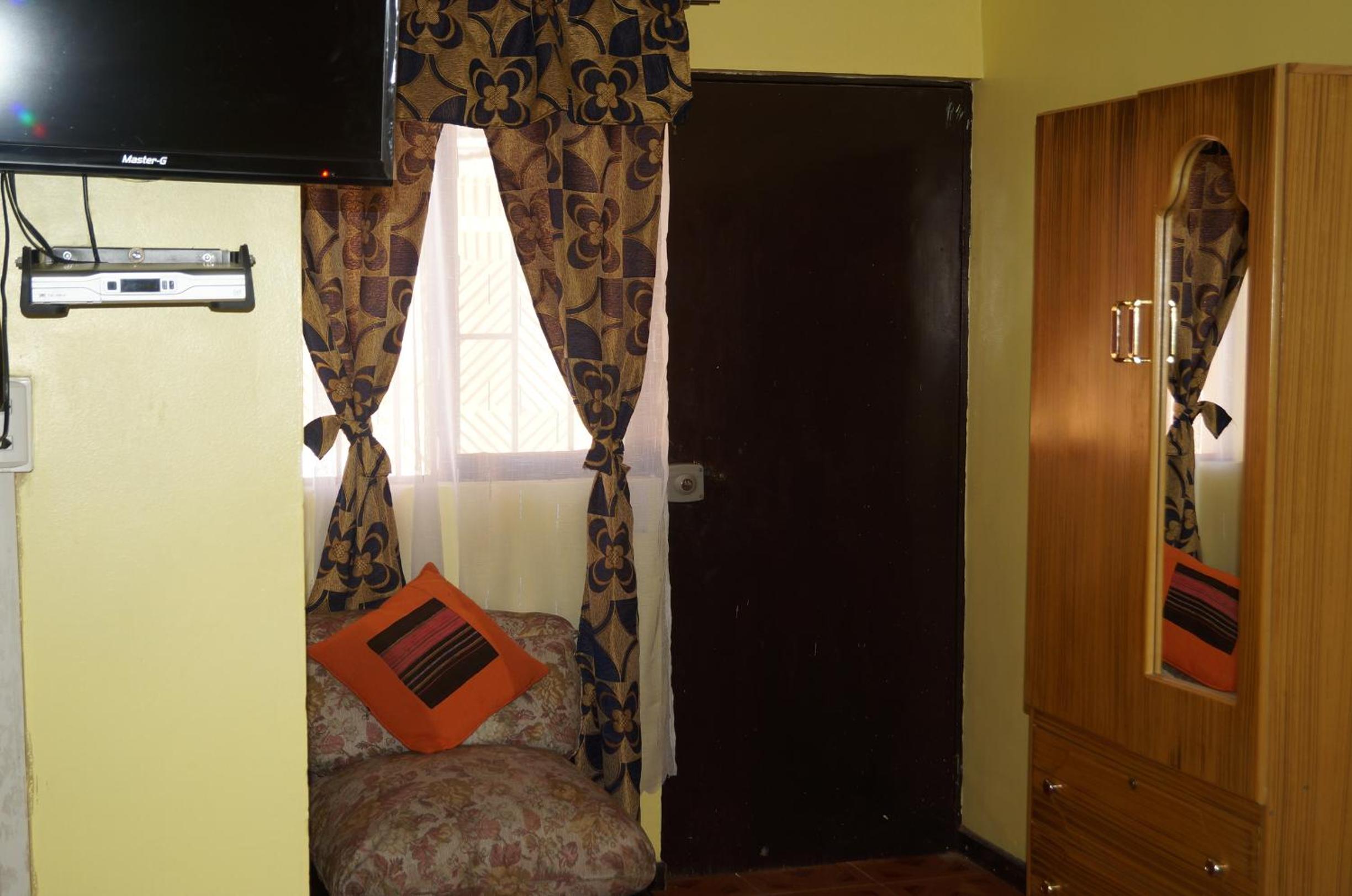 Hostal Intipara