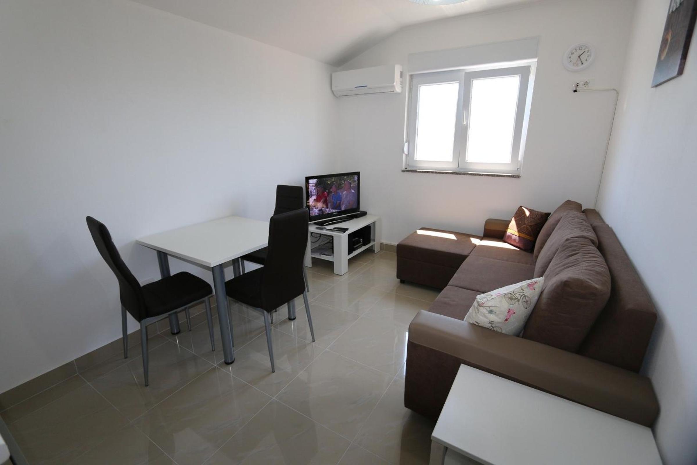 Apartments Saramandic