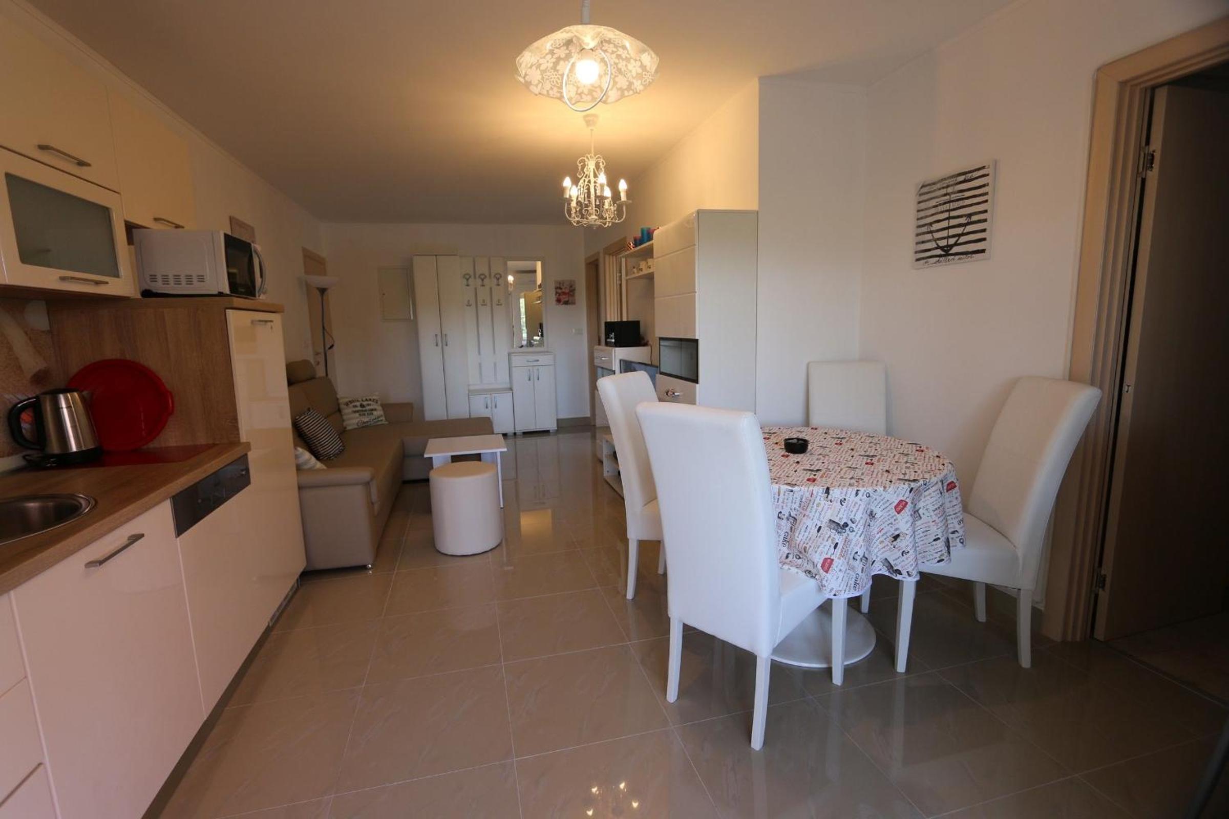 Apartments Saramandic