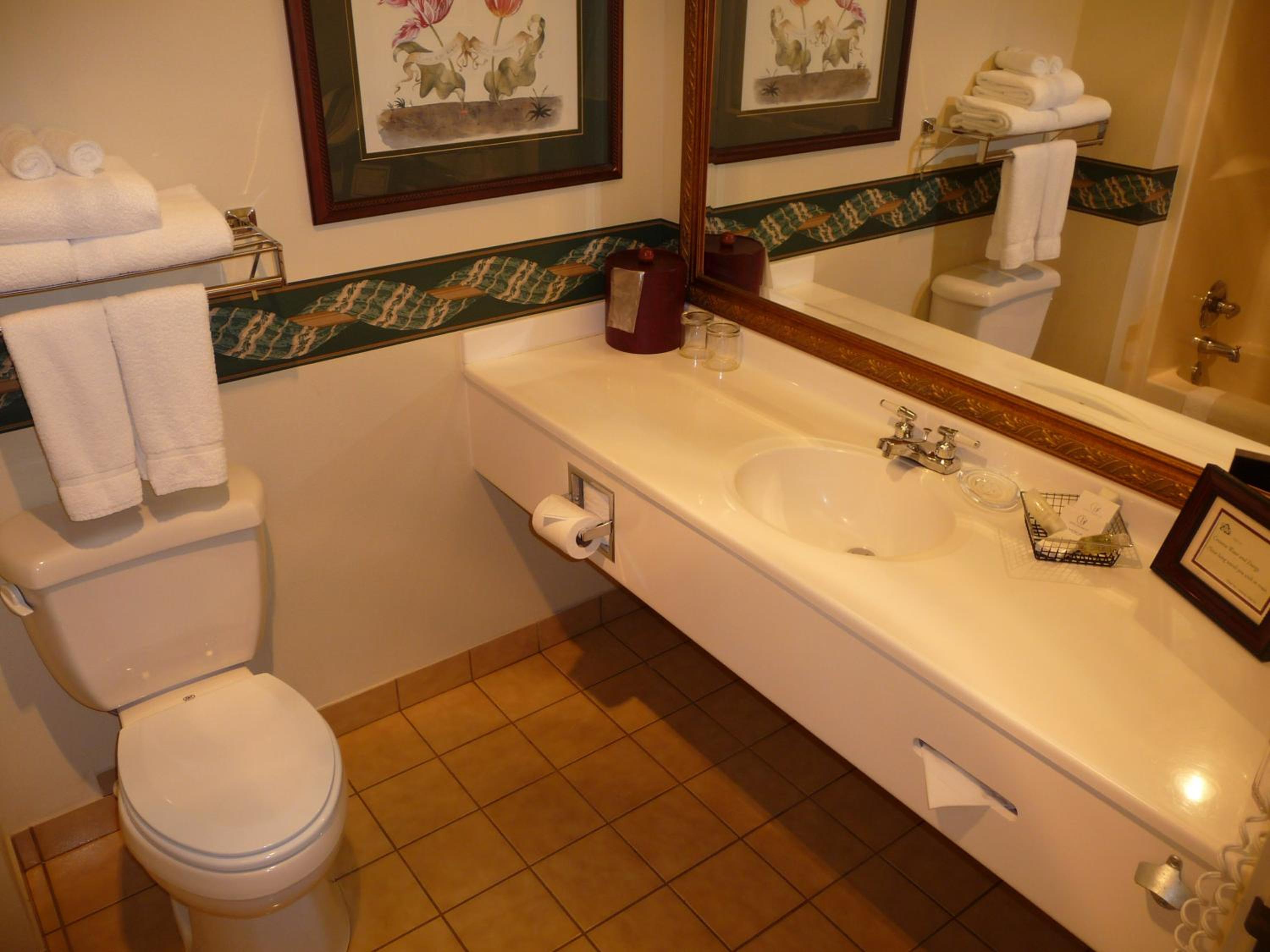Fairhaven Village Inn