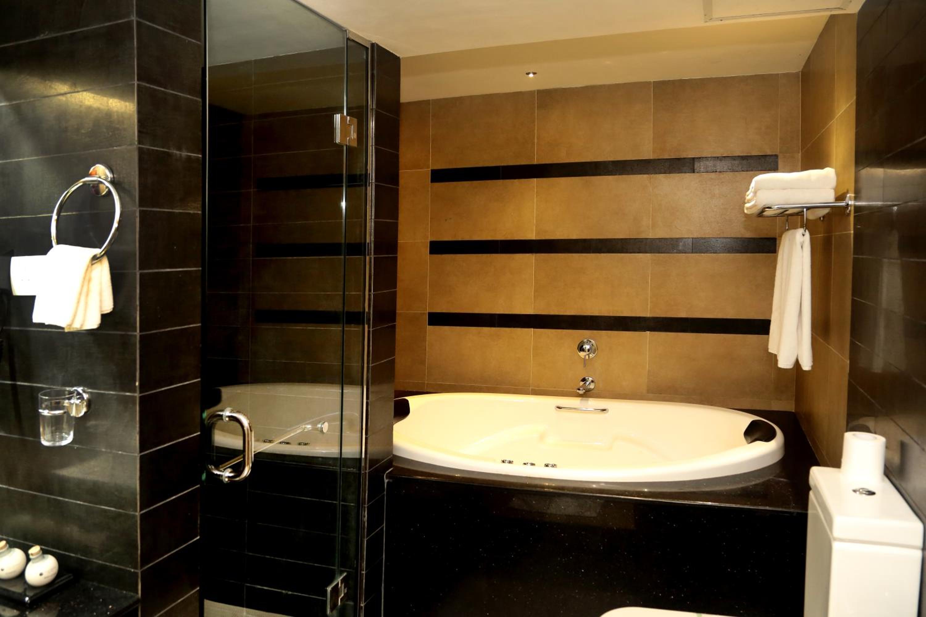 Grand Udawalawe Safari Resort