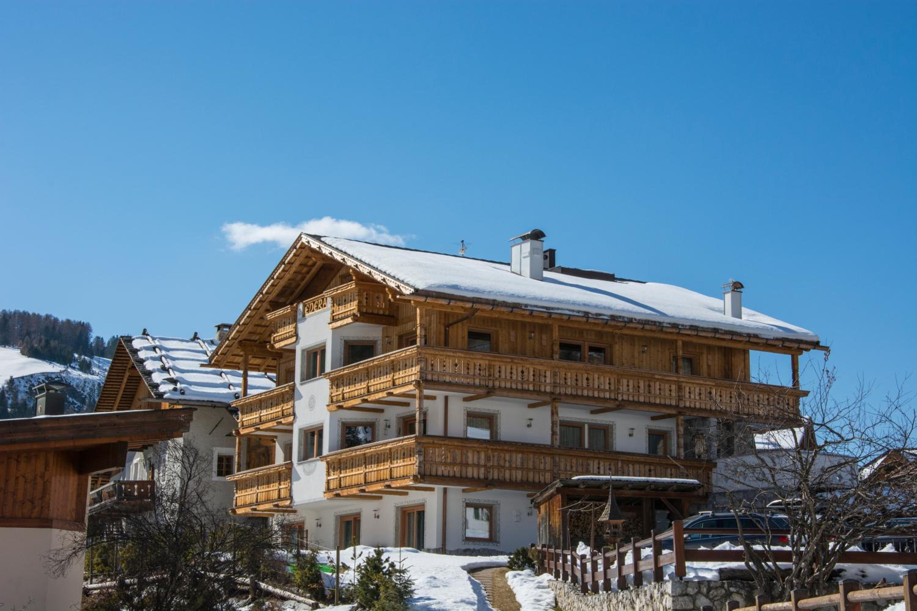 Apartments Edera