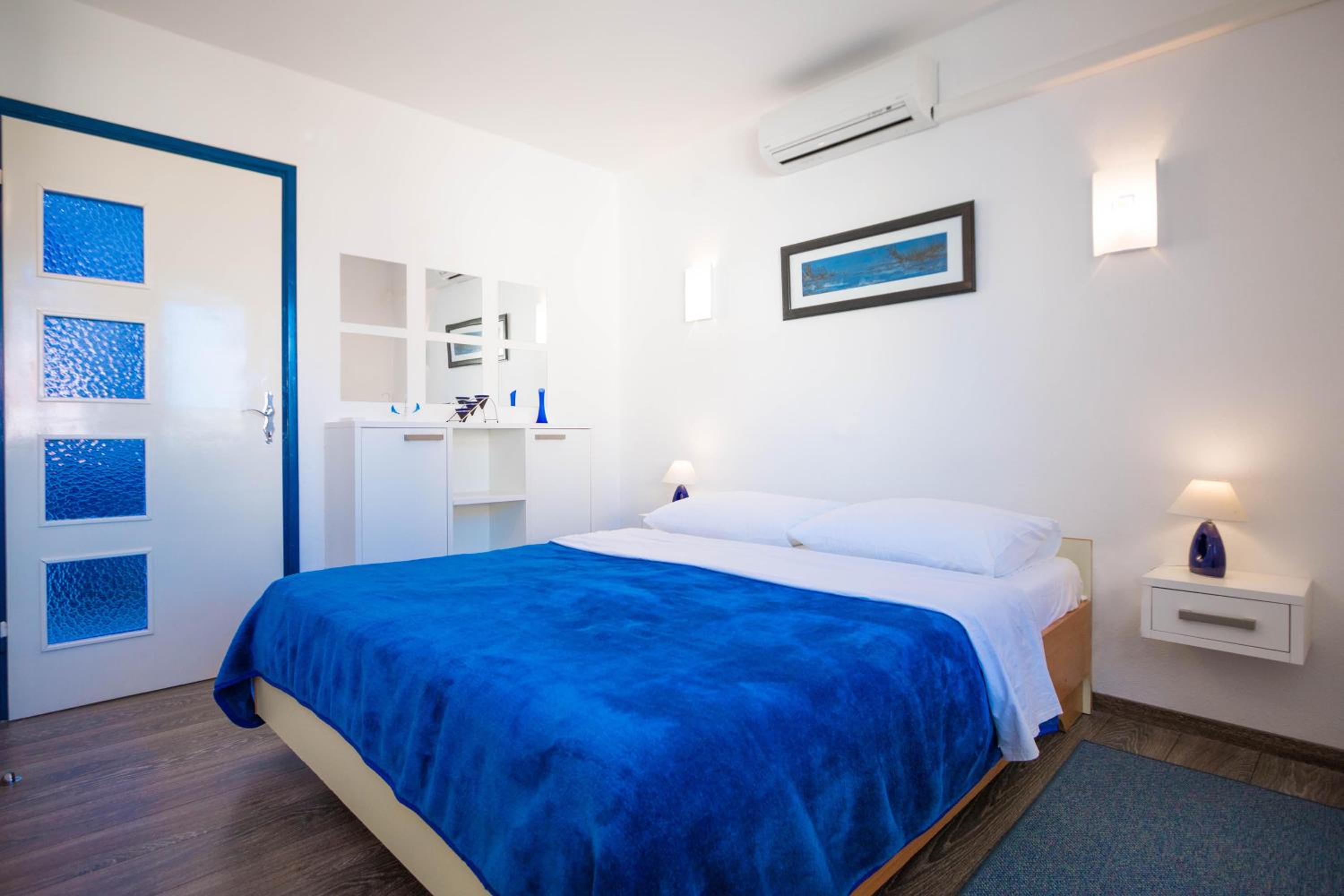 Apartments Tomasic