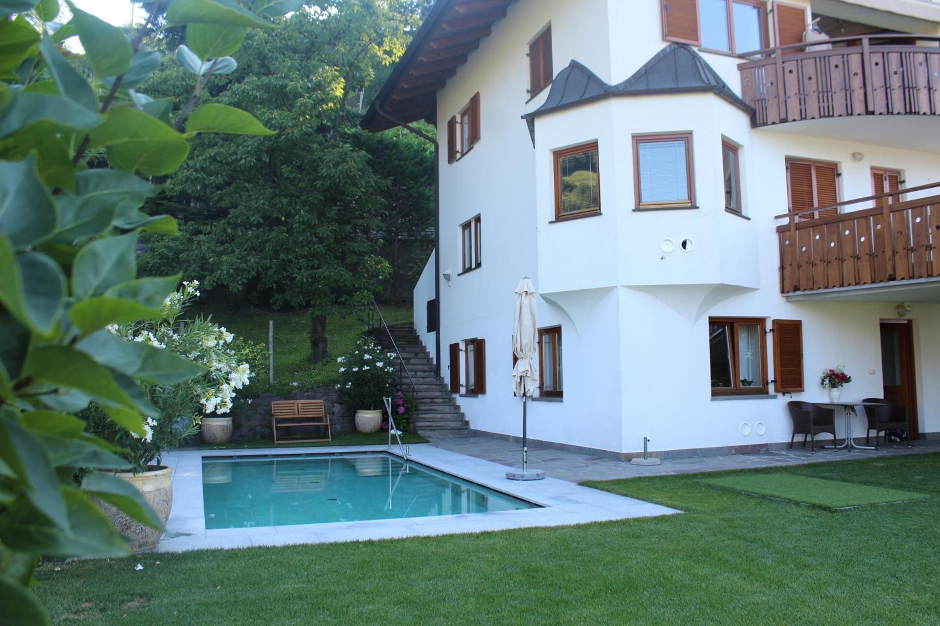 Villa Falkner view 2