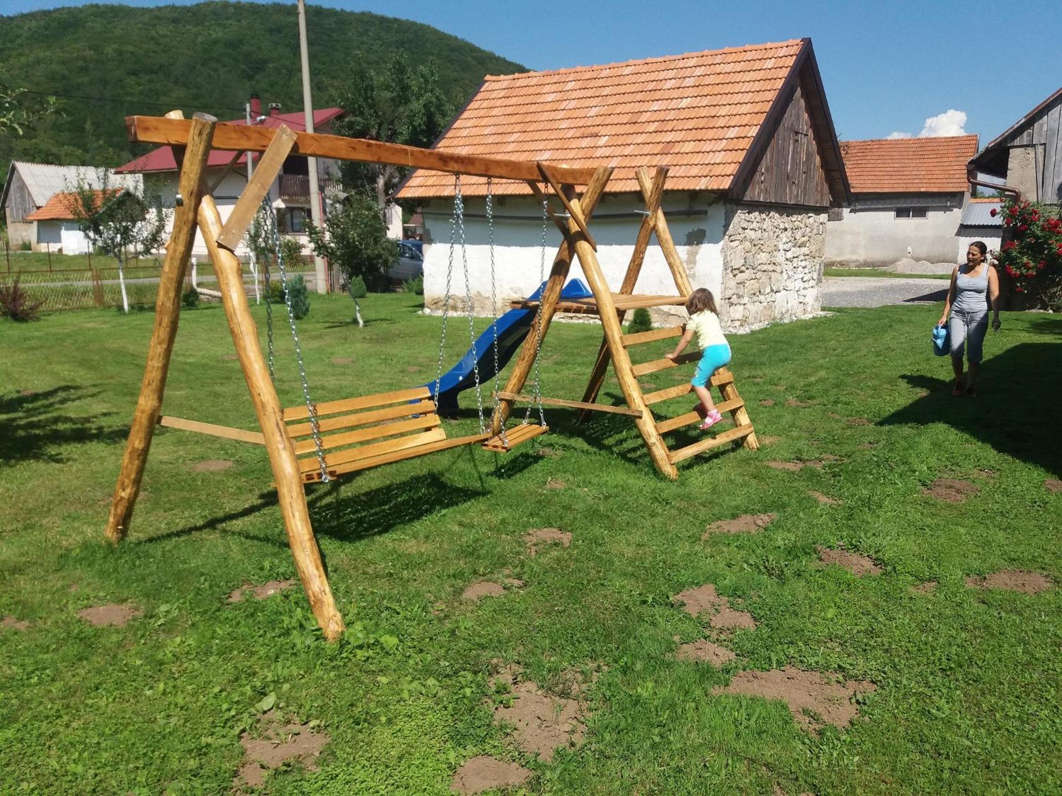Photo 8