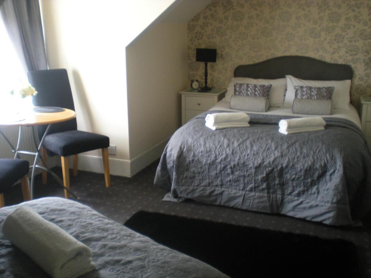 South Shields Vacations - Elmswood Guest House - Property Image 6