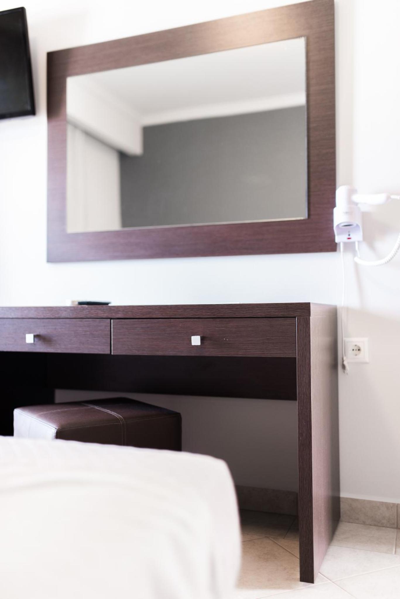 Zante Calinica Hotel
