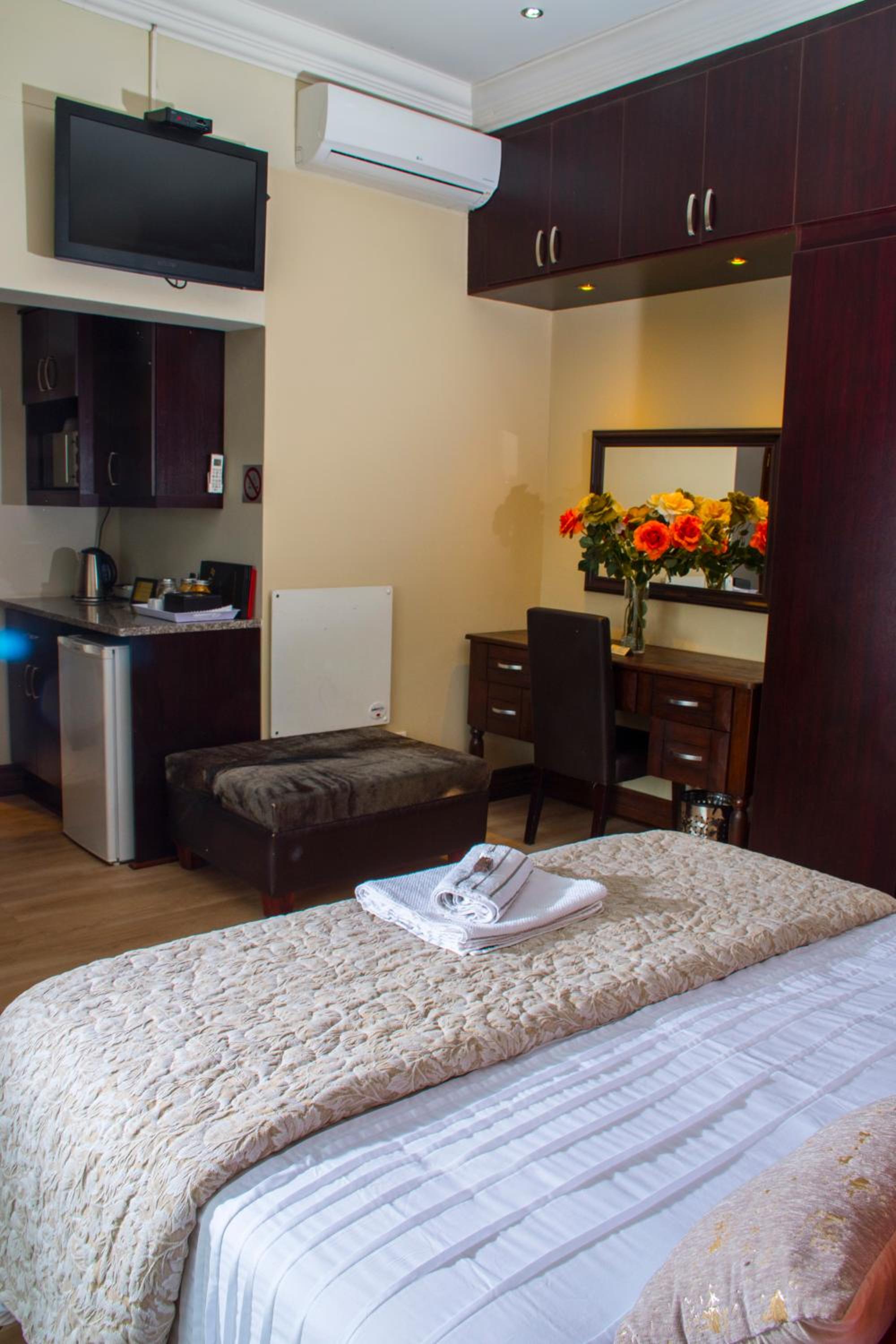 Casa Flora Guesthouse