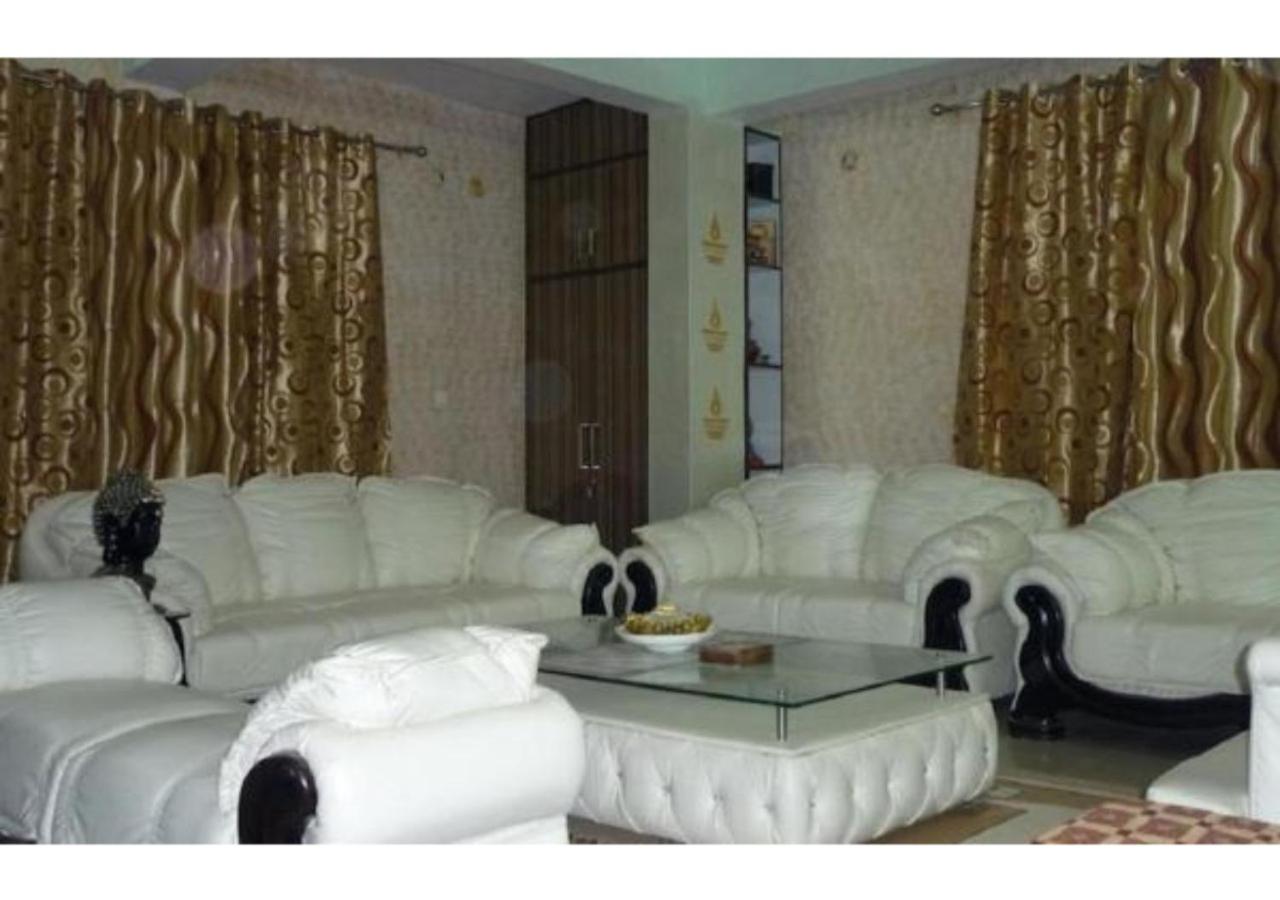 Mountain View Balcony rooms on main road Shimla view 2