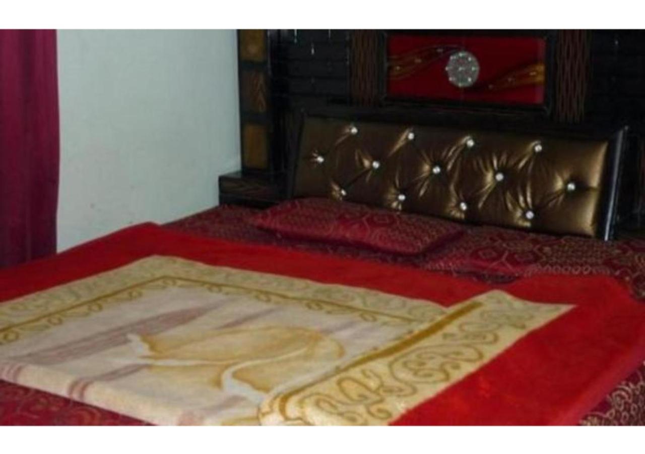 Mountain View Balcony rooms on main road Shimla view 4